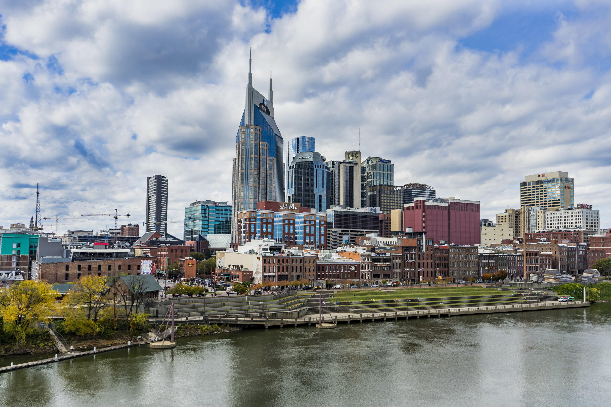 Nashville Skyline, Vie Hair on the Go, Tennessee salon, Hairstyling experts, 2500x1670 HD Desktop