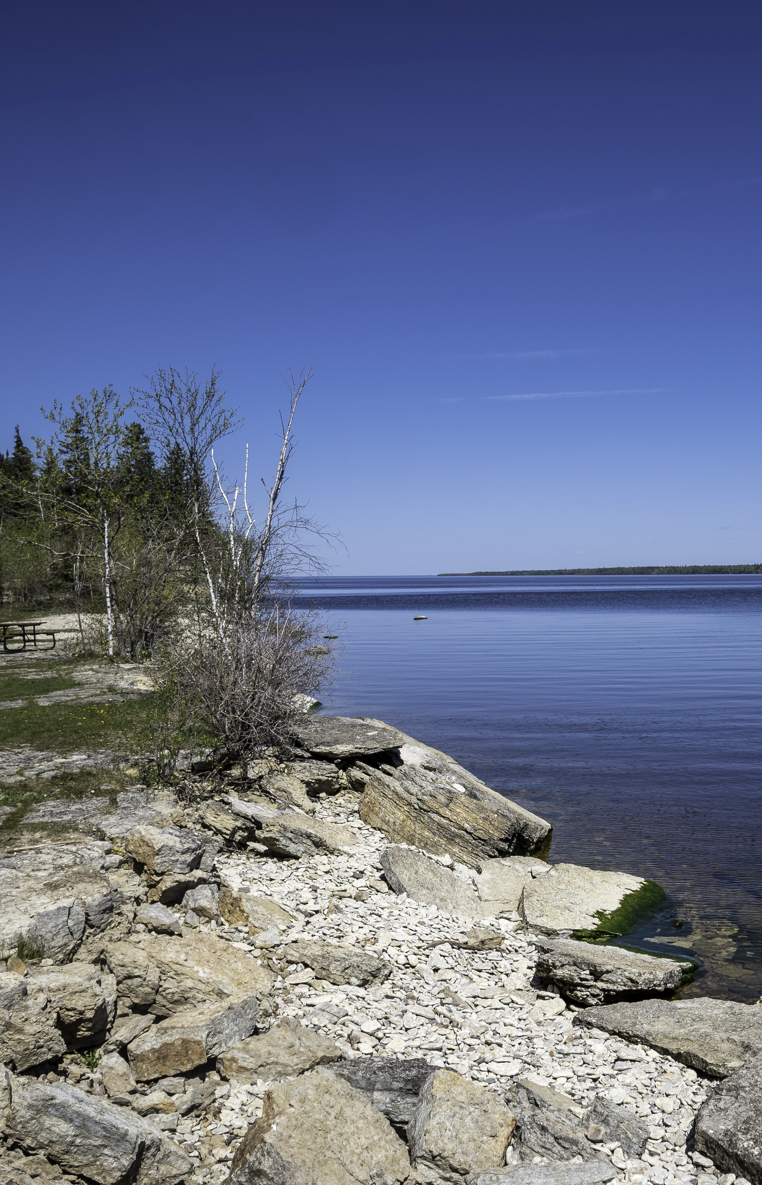 Winnipegosis Lake serenity, Tranquil waters, Soothing ambiance, Embrace tranquility, 2580x4020 4K Phone