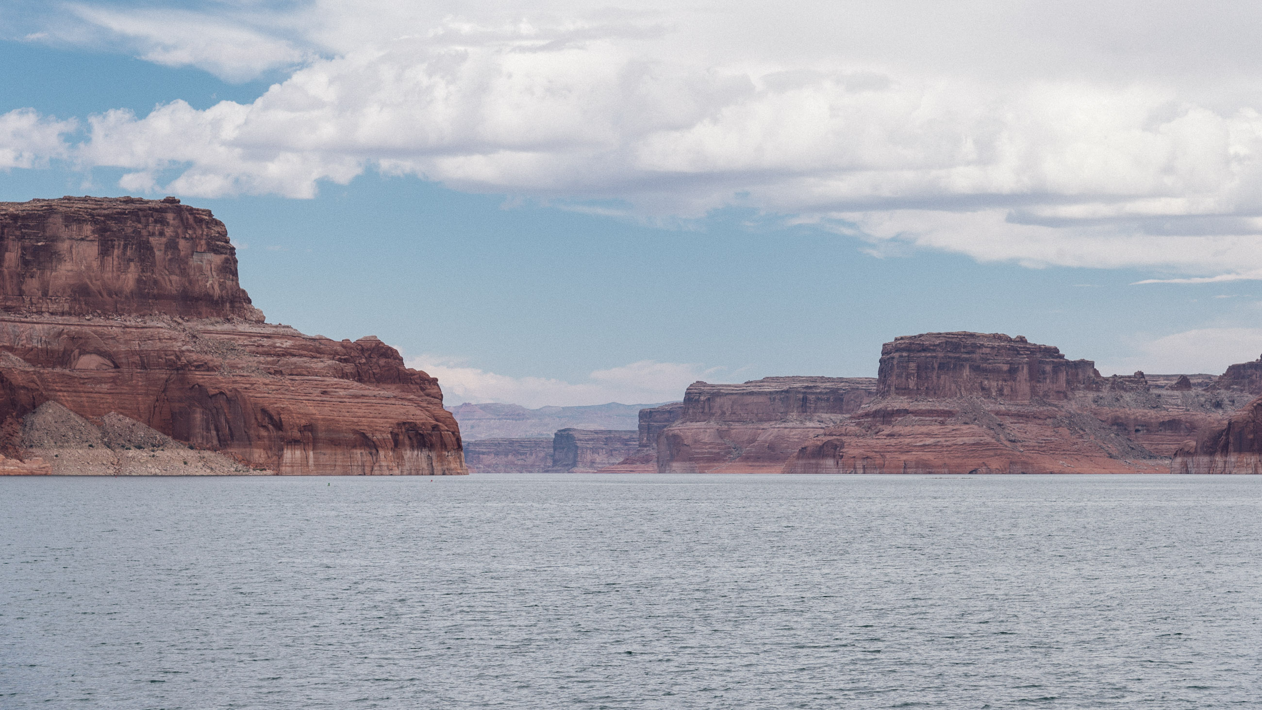 Lake Powell, Rainbow Bridge National Monument, 2600x1470 HD Desktop