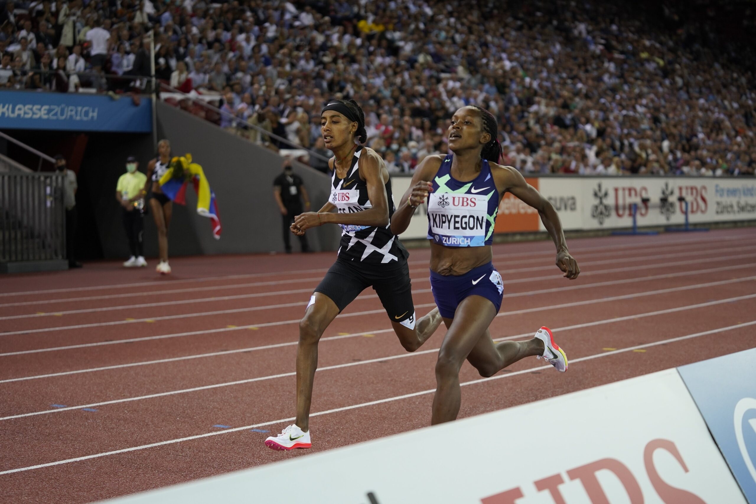 Faith Kipyegon, Shaunae Miller-Uibo archives, Athletics news, 2560x1710 HD Desktop