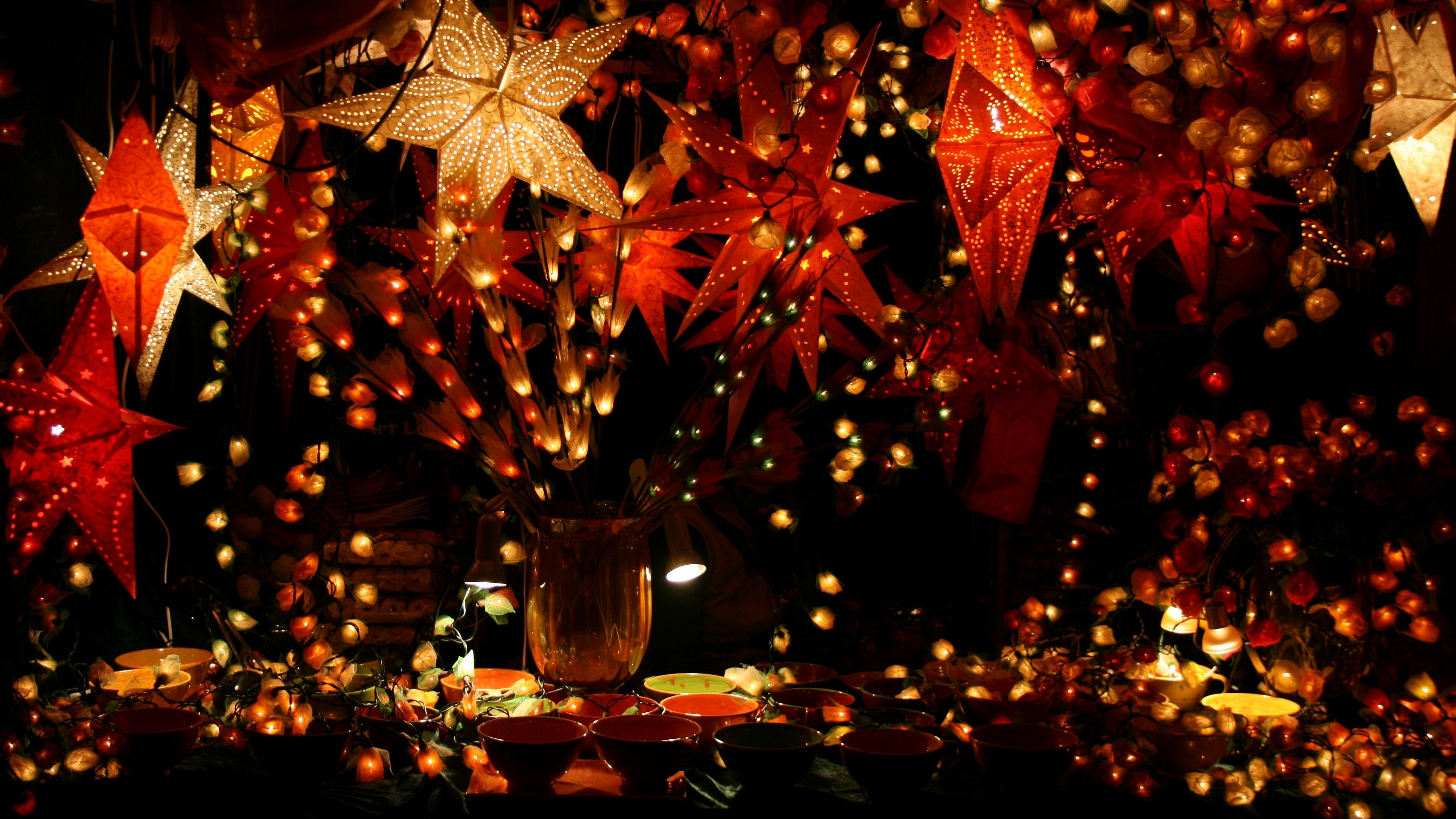 Garlands decoration, Christmas decor, Festive tableware, Christmas wishes, 3840x2160 4K Desktop