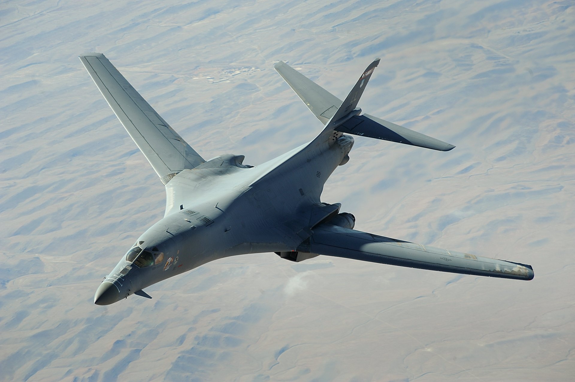 Rockwell B-1 Lancer, Impressive performance, Wallpaper choice, Aviation excellence, 1920x1280 HD Desktop