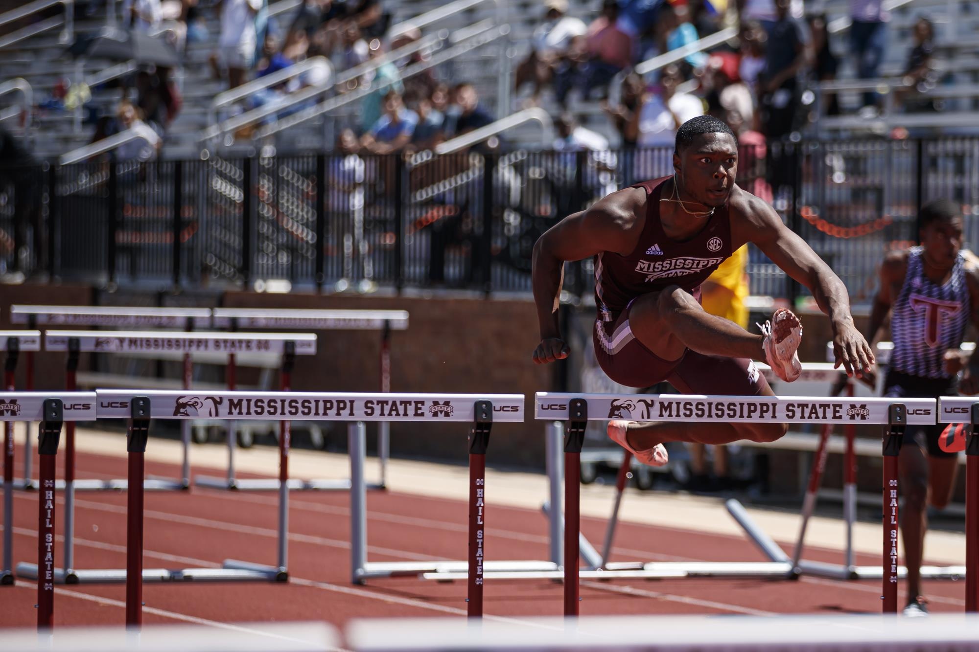 Jesse Henderson, Hurdling career, Ankle injury, Mississippi State athlete, 2000x1340 HD Desktop