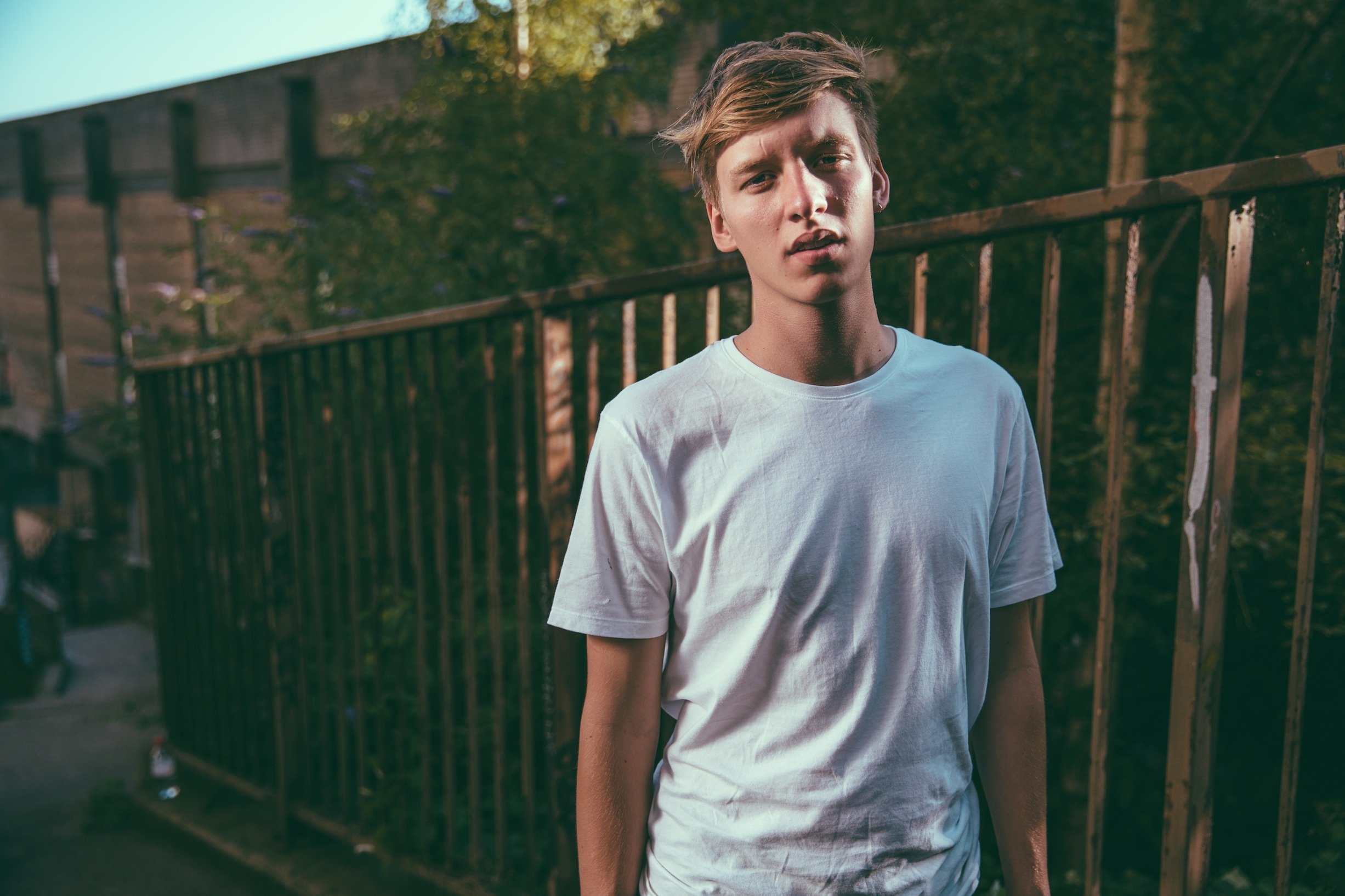 GEORGE EZRA singer folk blues rock 1ezra wallpaper | | 664168 2460x1640