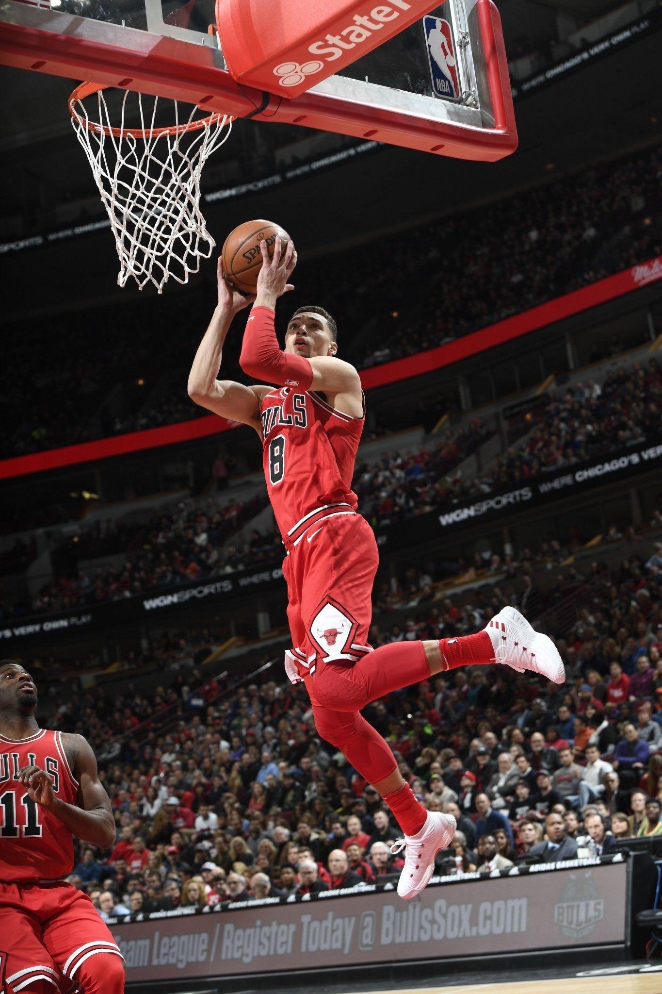 Zach LaVine, Chicago Bulls, Dunk wallpapers, 1370x2050 HD Phone