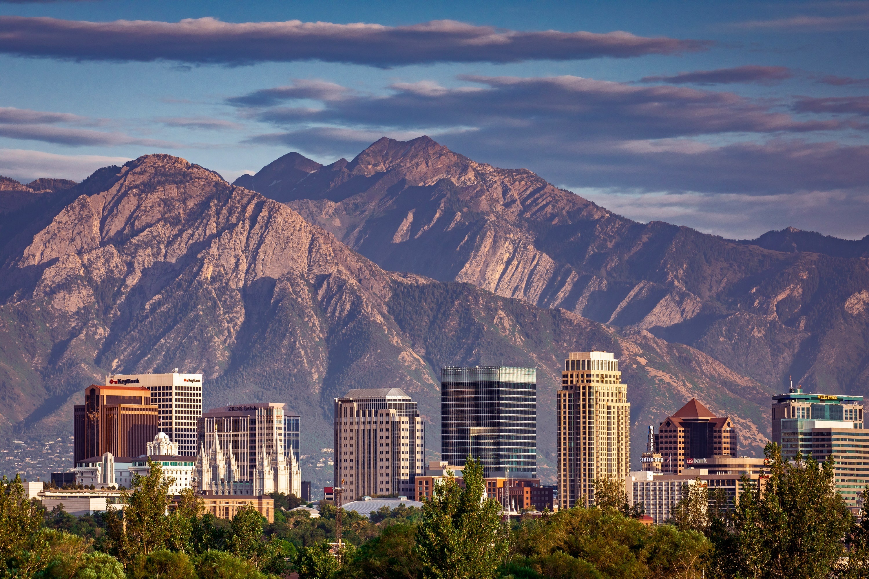 Salt Lake City skyline, Weekend guide, Hiking wildlife, 3000x2000 HD Desktop