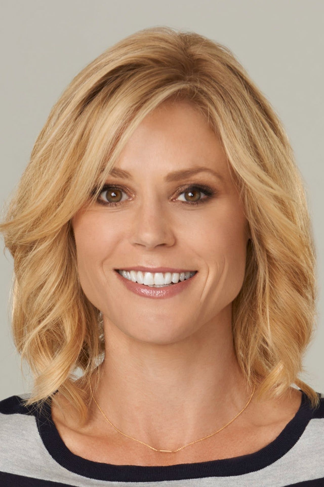 Julie Bowen, Haircuts, 1280x1920 HD Phone