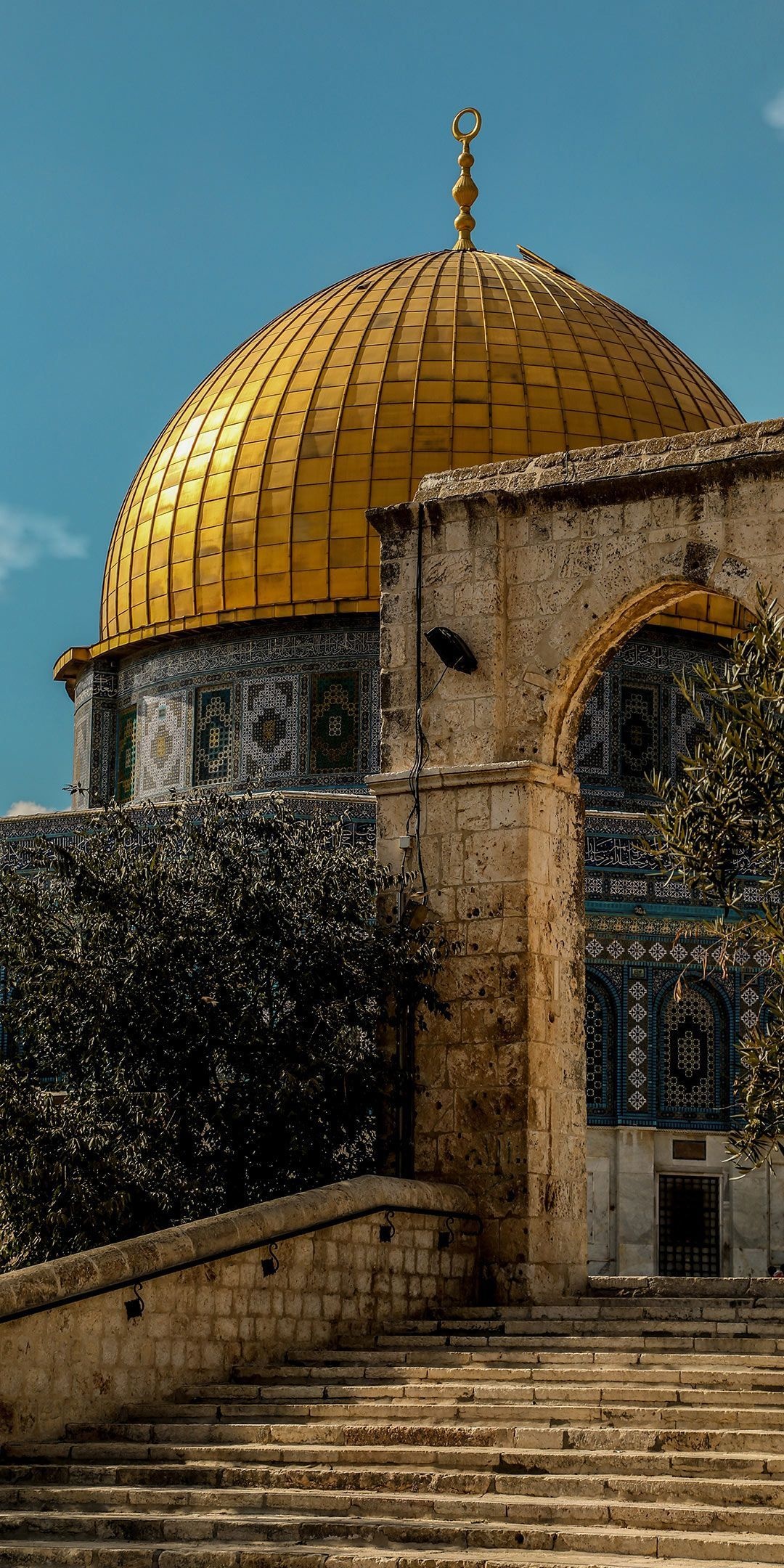 Jerusalem travels, Must-do list, Iconic landmarks, Cultural experiences, 1080x2160 HD Phone