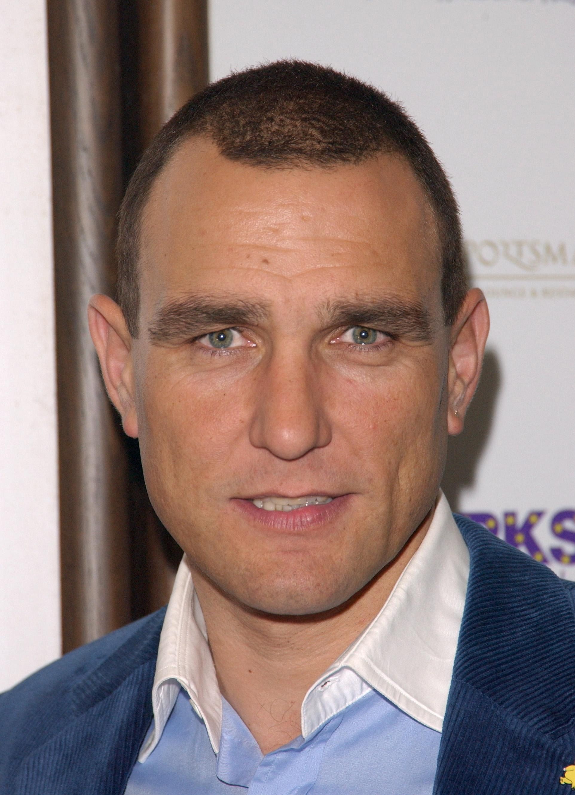 Vinnie Jones Movies, Vinnie Jones, 1930x2660 HD Phone