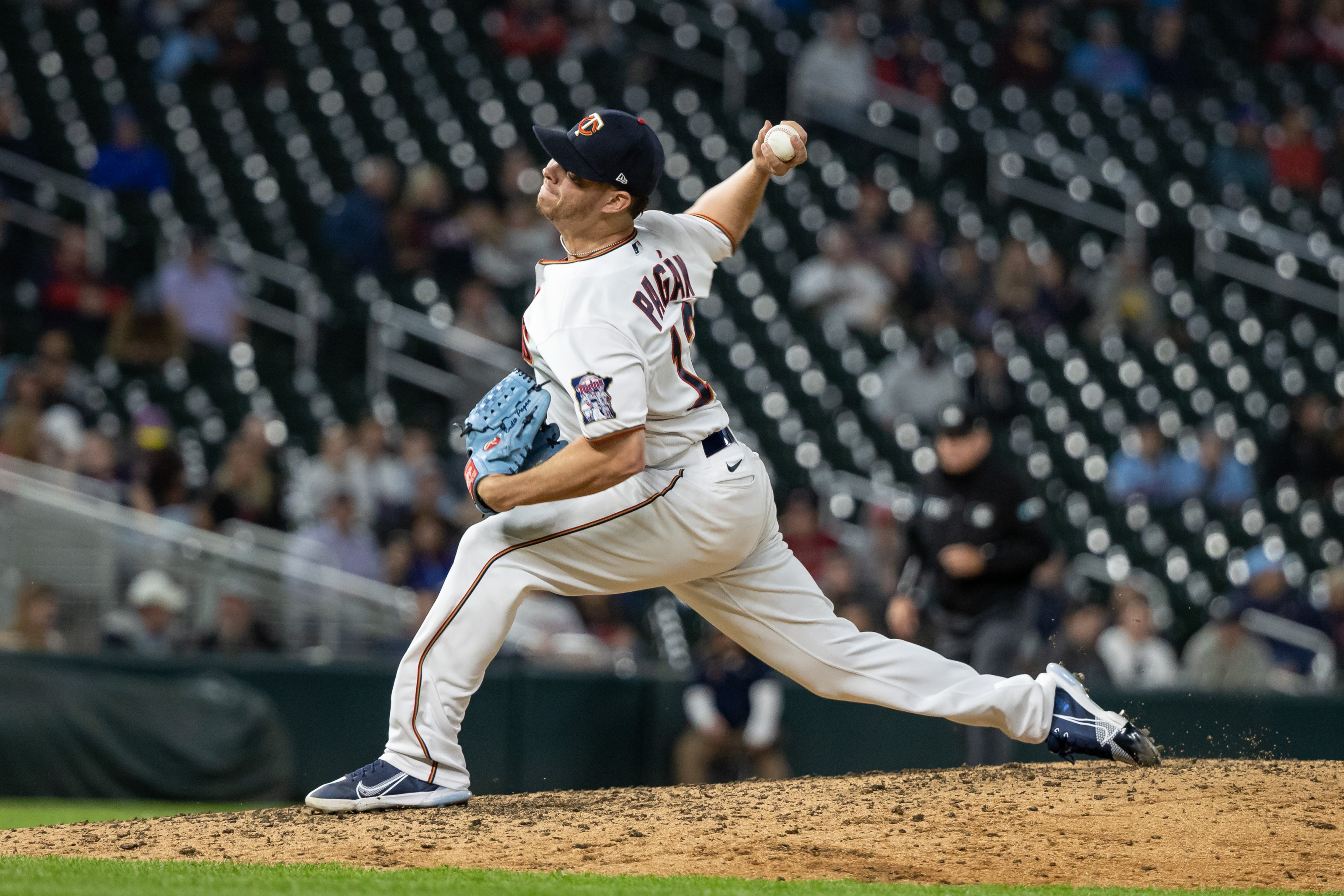 Emilio Pagan, Minnesota Twins Wallpaper, 3200x2140 HD Desktop