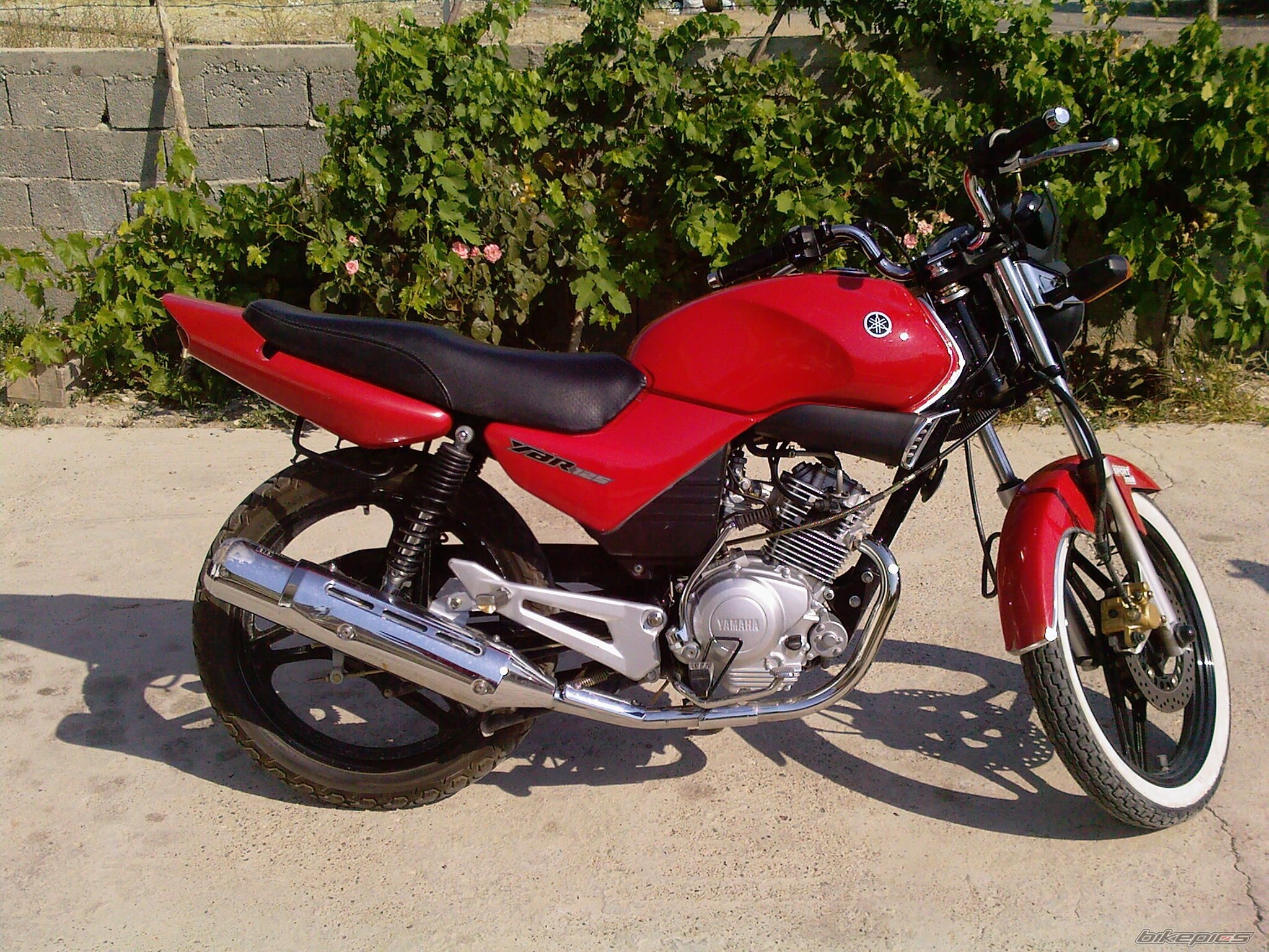 Yamaha YBR125, Auto design, Stylish motorcycle, Reliable performance, 2050x1540 HD Desktop