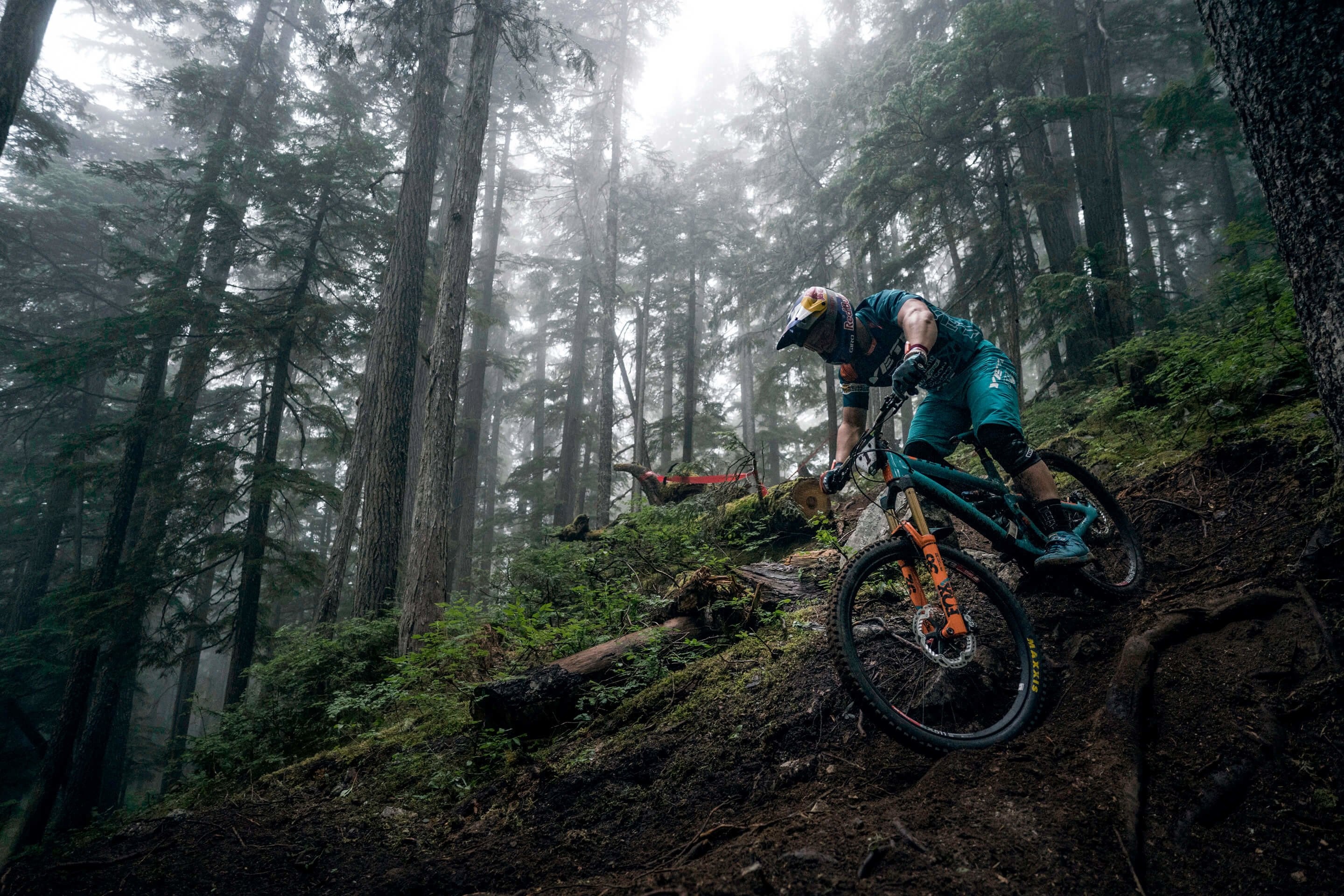 Downhill mountain biking, Yeti Cycles Wallpaper, 2880x1920 HD Desktop