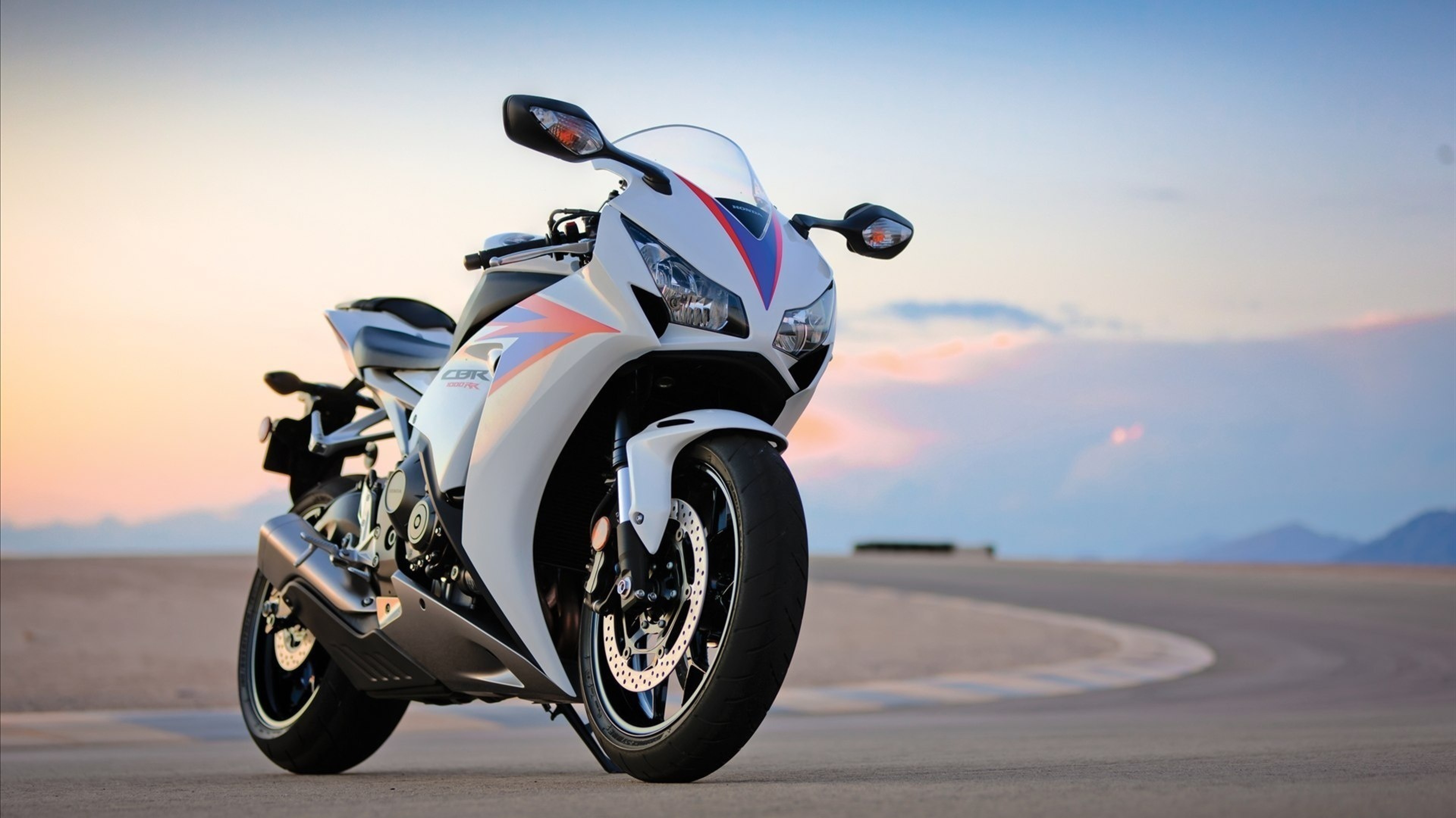 CBR 1000RR, Honda Wallpaper, 3840x2160 4K Desktop