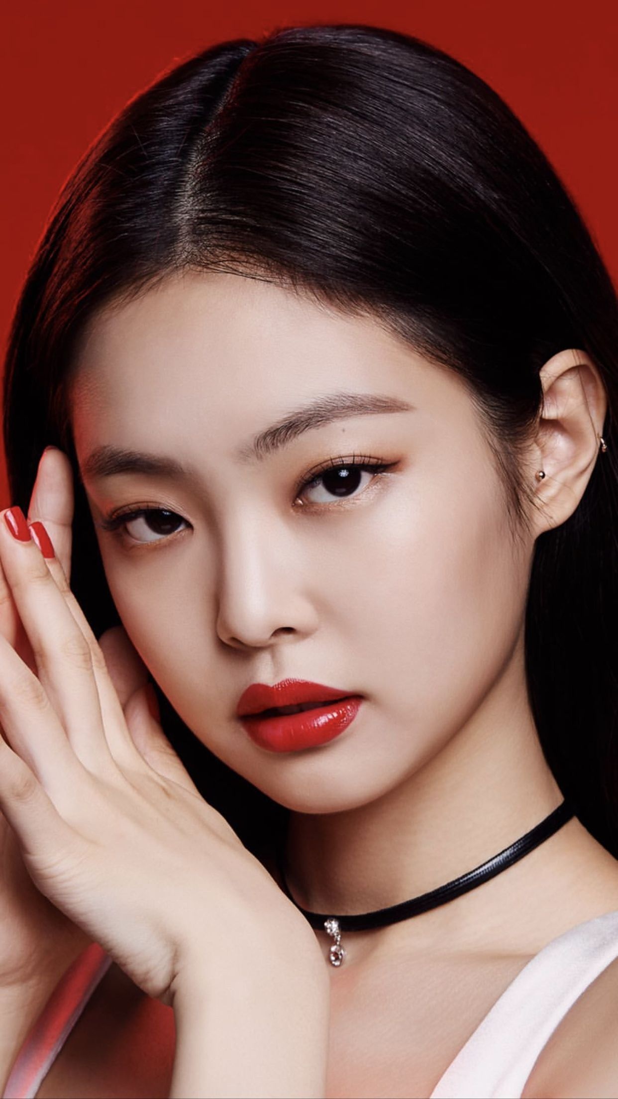 Jennie Kim, glossy red lipstick, black choker necklace, HD Phone wallpaper