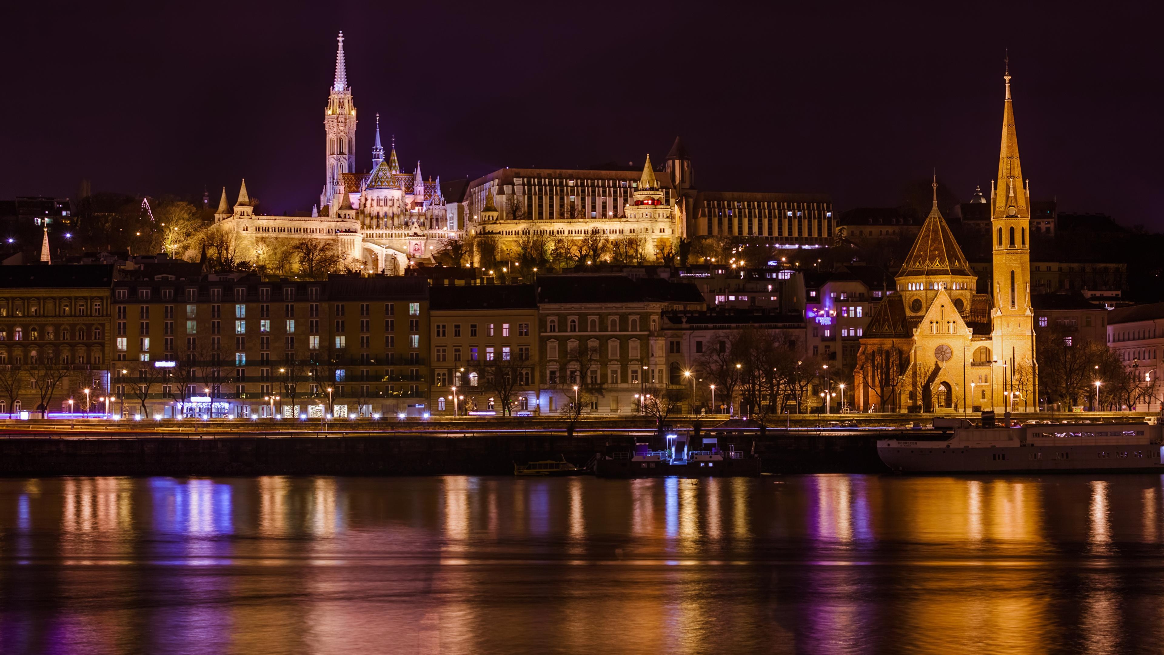 Midnight church, Serene atmosphere, Nighttime beauty, Spiritual place, 3840x2160 4K Desktop