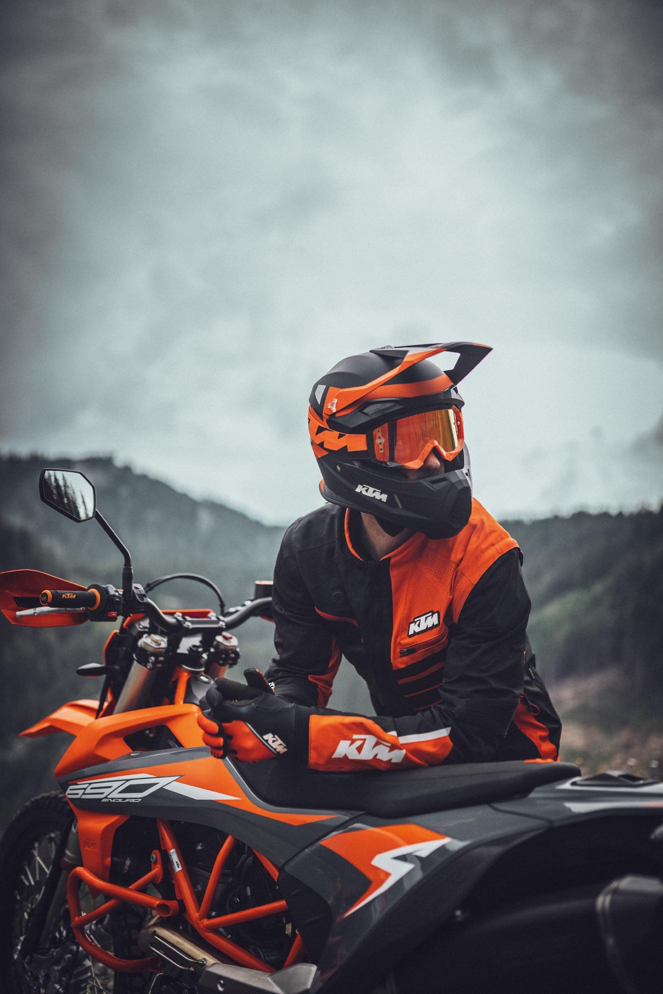 KTM 690 ENDURO, Off-road adventure, Powerful performance, Versatile bike, 1350x2030 HD Phone