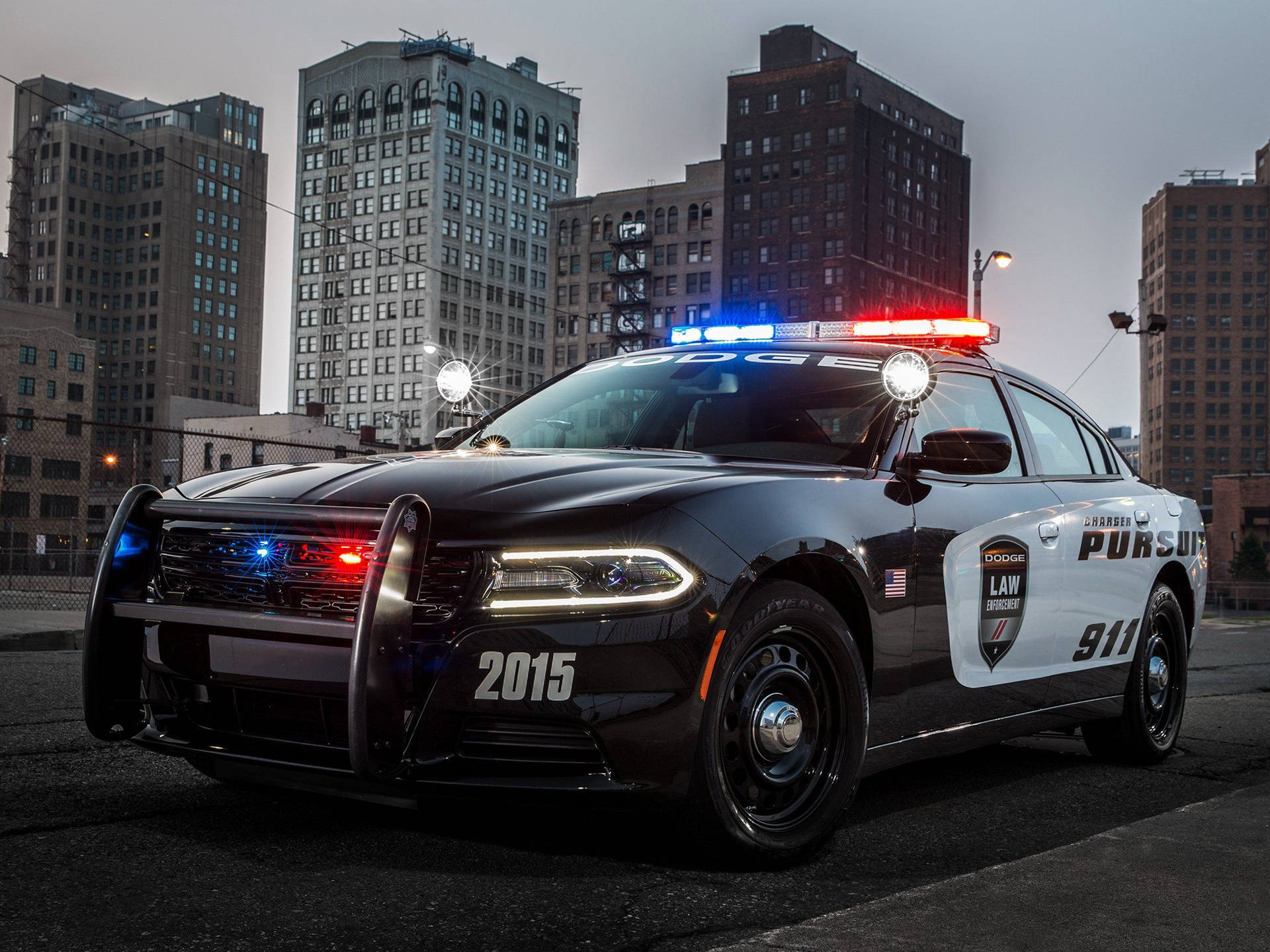 2015 Dodge Charger Pursuit, Police emergency lightbar, Downtown city buildings, HD Desktop wallpaper