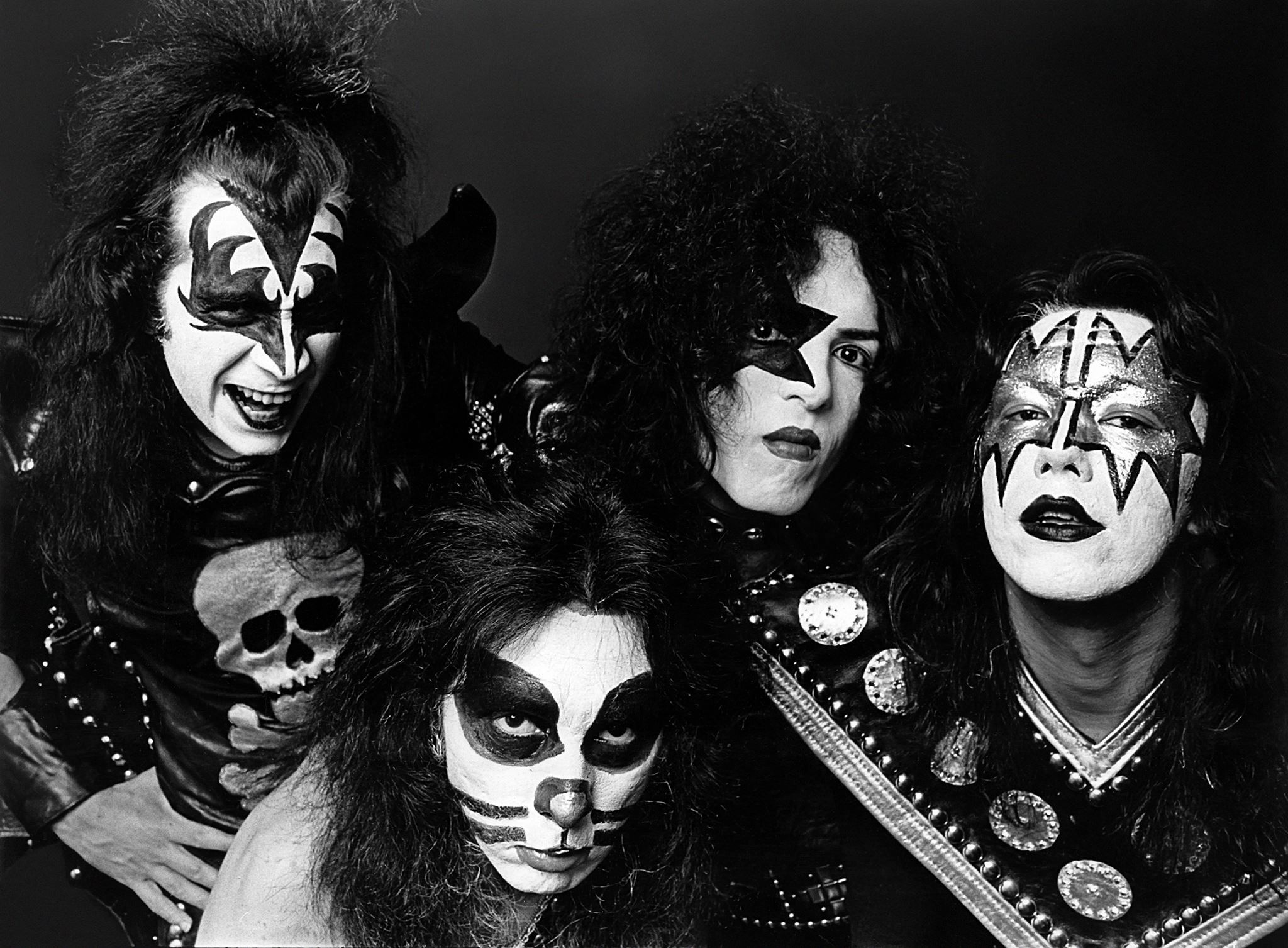 KISS Band, 70s era tribute, Rock and roll icons, Musical nostalgia, 2050x1510 HD Desktop