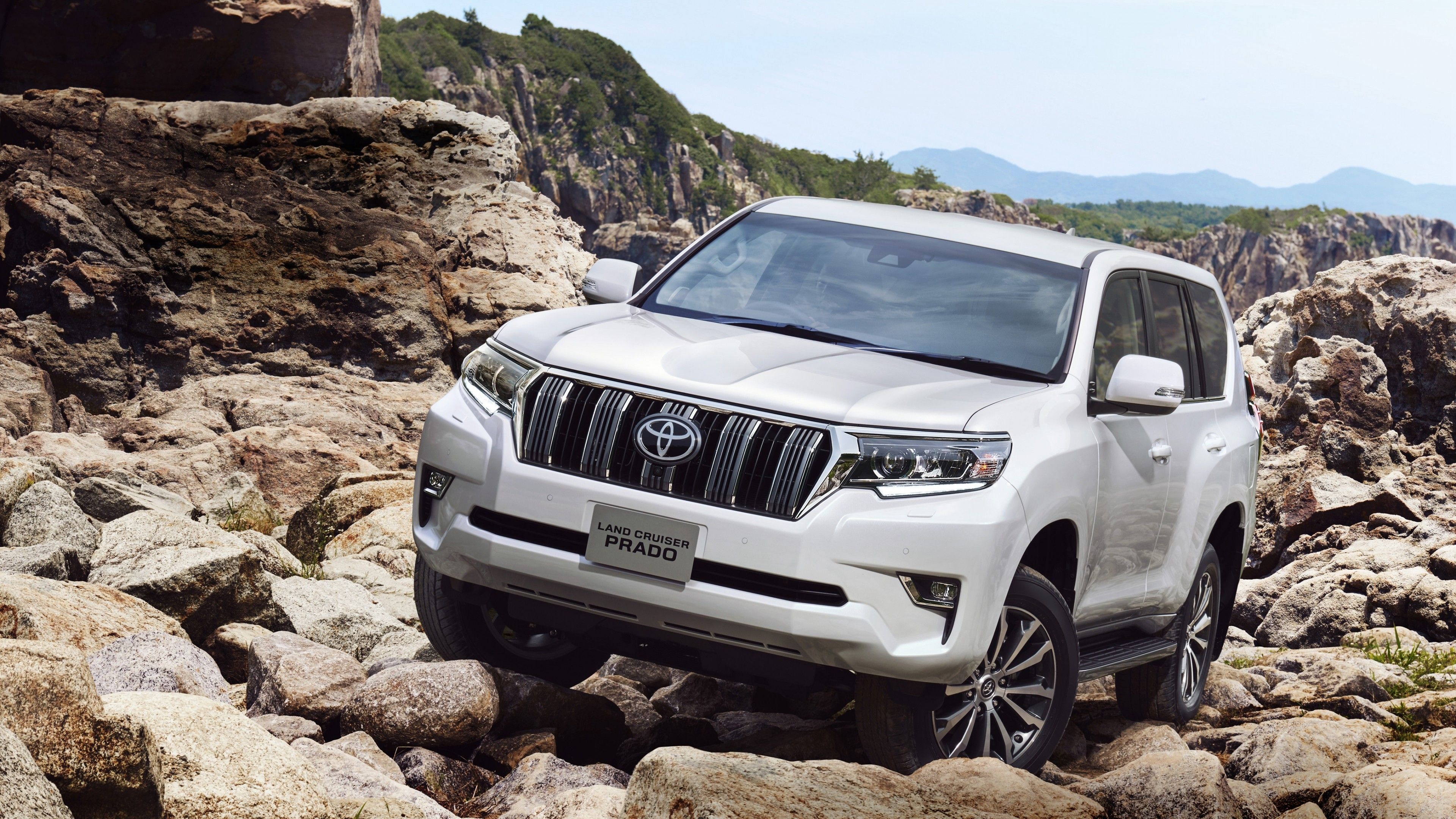 Toyota Land Cruiser Prado, Top-quality wallpapers, SUV, Off-road capabilities, 3840x2160 4K Desktop