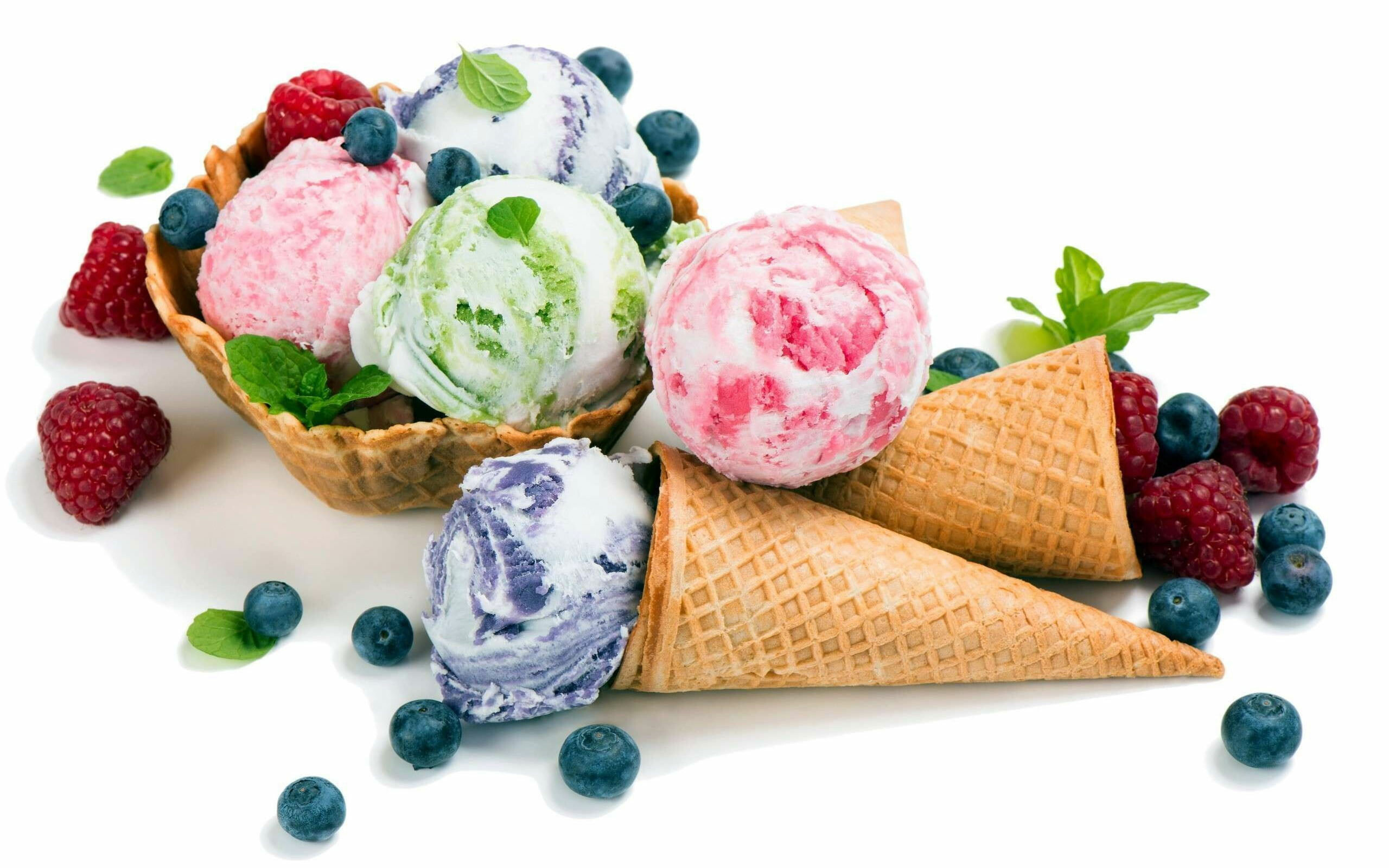 Ice Cream wallpaper food, Juicy berries, Sweet and refreshing, Tempting dessert, 2560x1600 HD Desktop