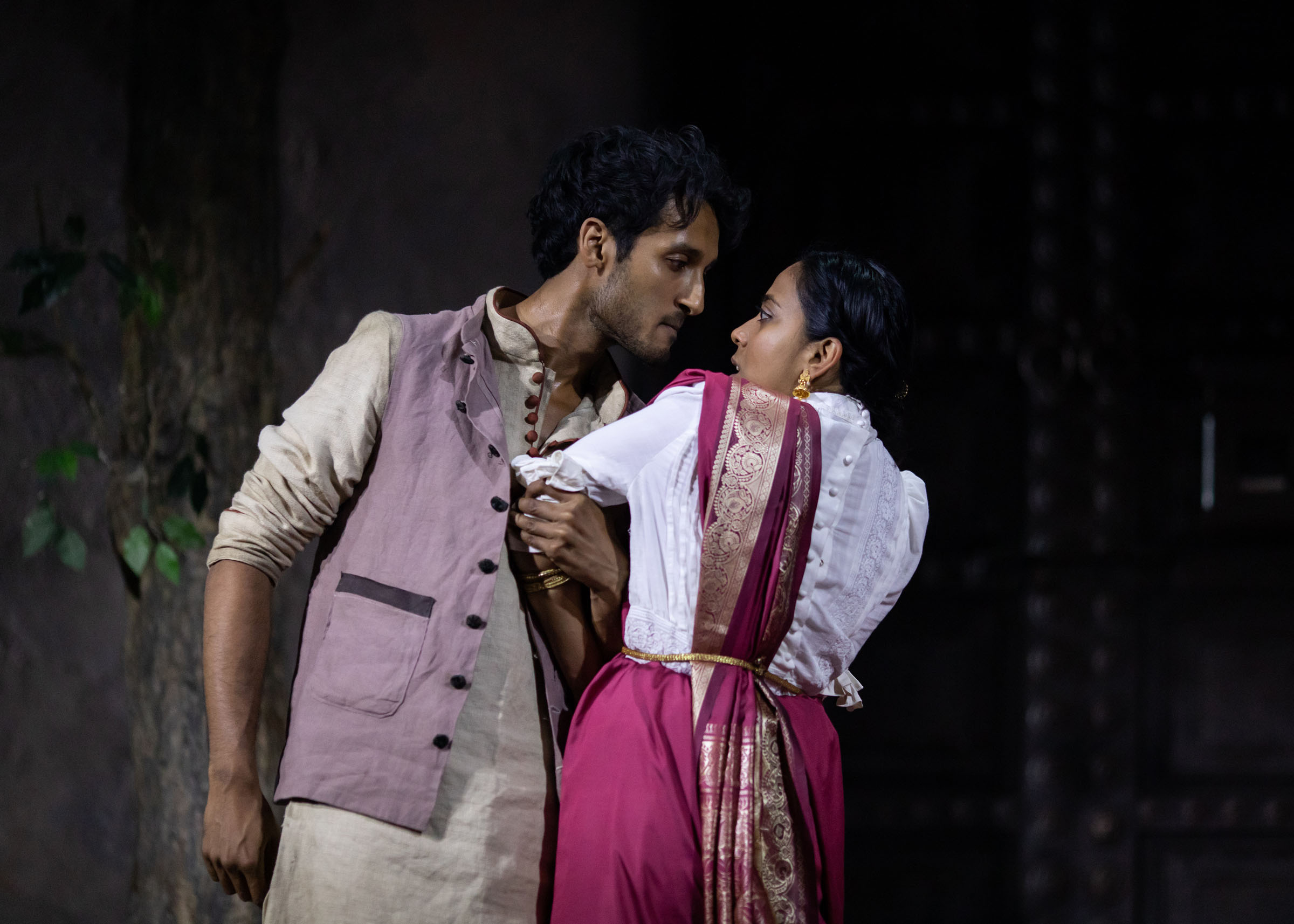 Anjana Vasan, Doll's House, Helen Maybanks, 2400x1720 HD Desktop