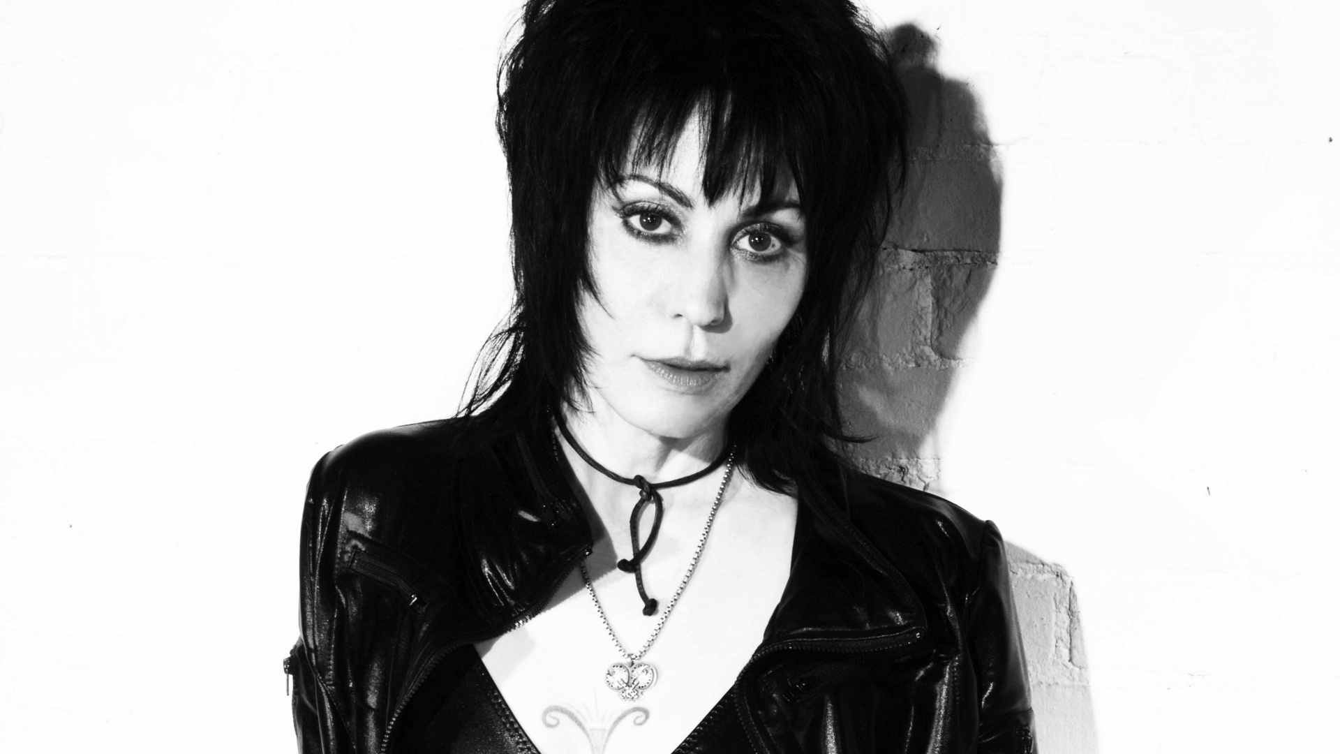 Joan Jett, Rock and roll rebel, Iconic stage presence, Timeless music, 1920x1080 Full HD Desktop