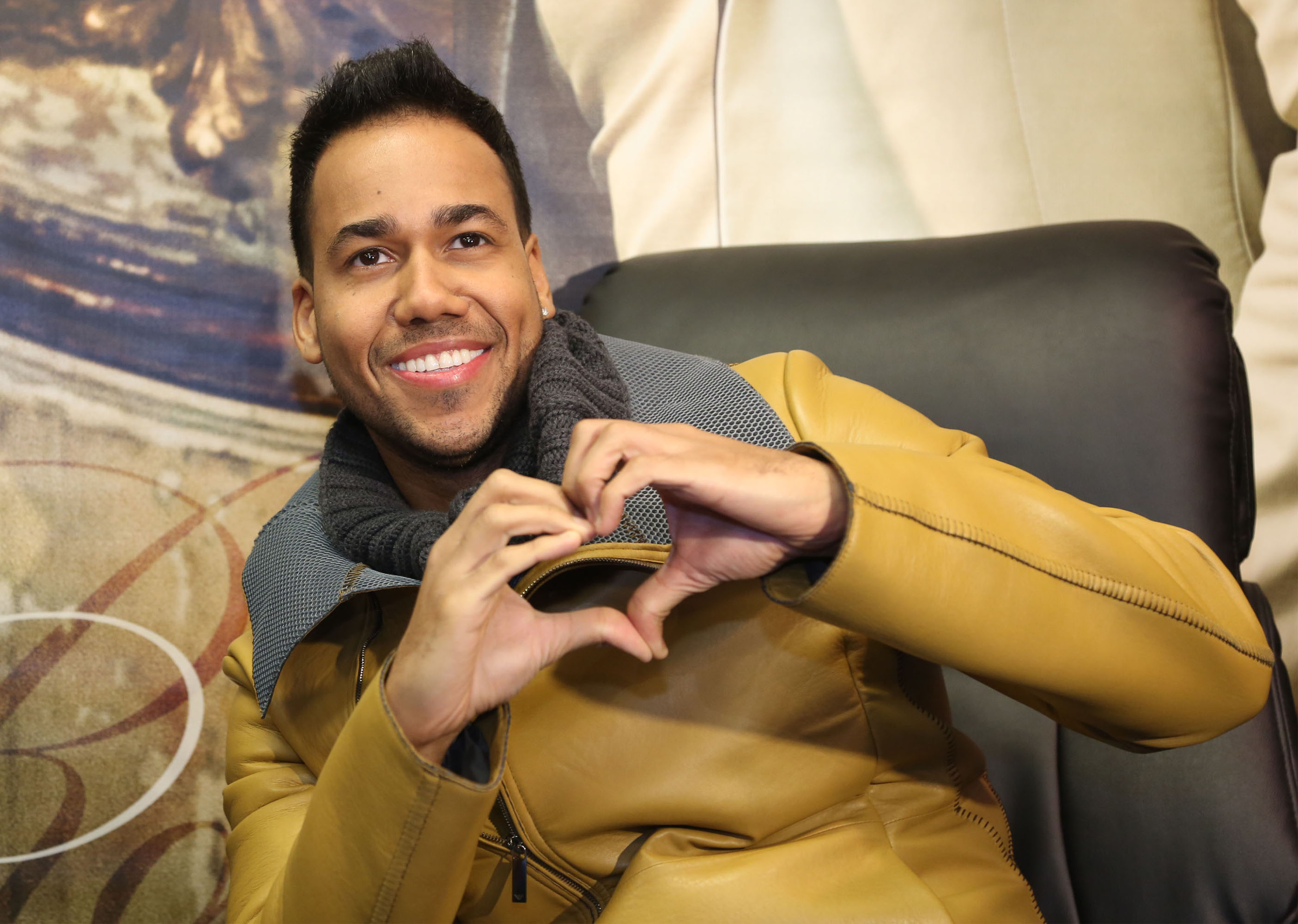 Romeo Santos, Empire State Building, Hip hop influence, Musical success, 2810x2000 HD Desktop