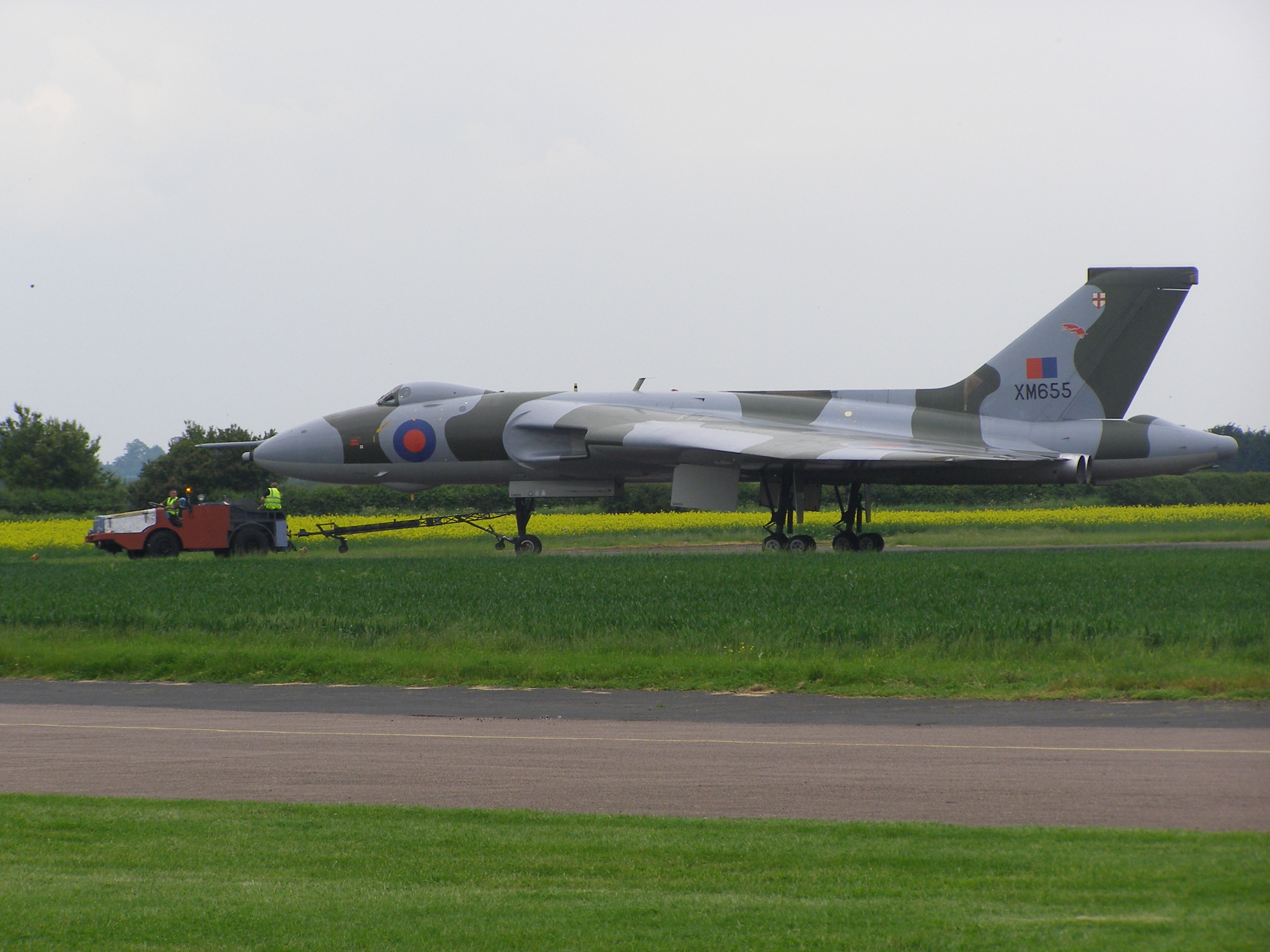 Avro Vulcan xm655, Historical aircraft, Preserving heritage, Flying relic, 2820x2120 HD Desktop