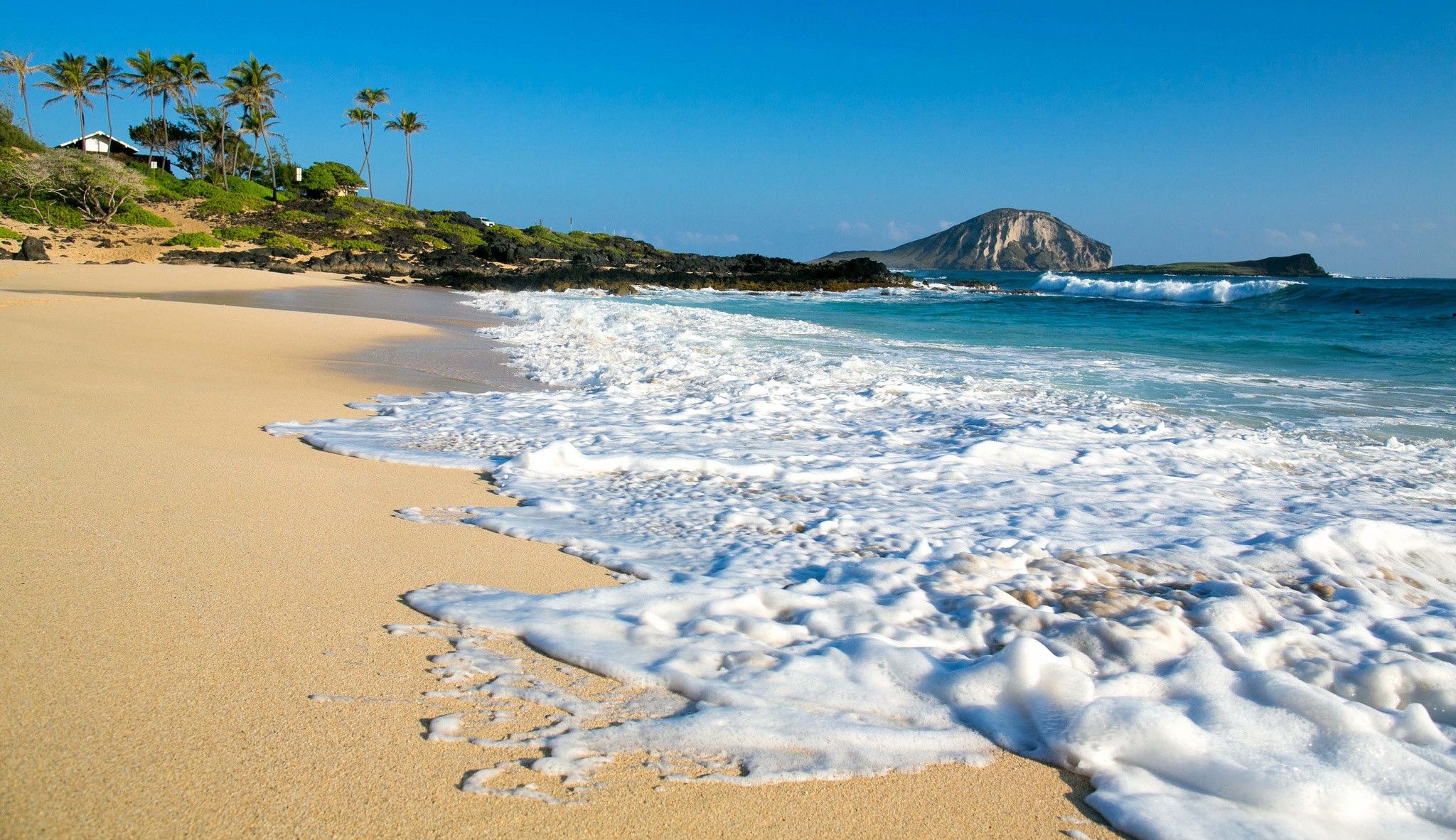 Makapuu Beach Park, Hawaiian Islands Wallpaper, 2050x1190 HD Desktop