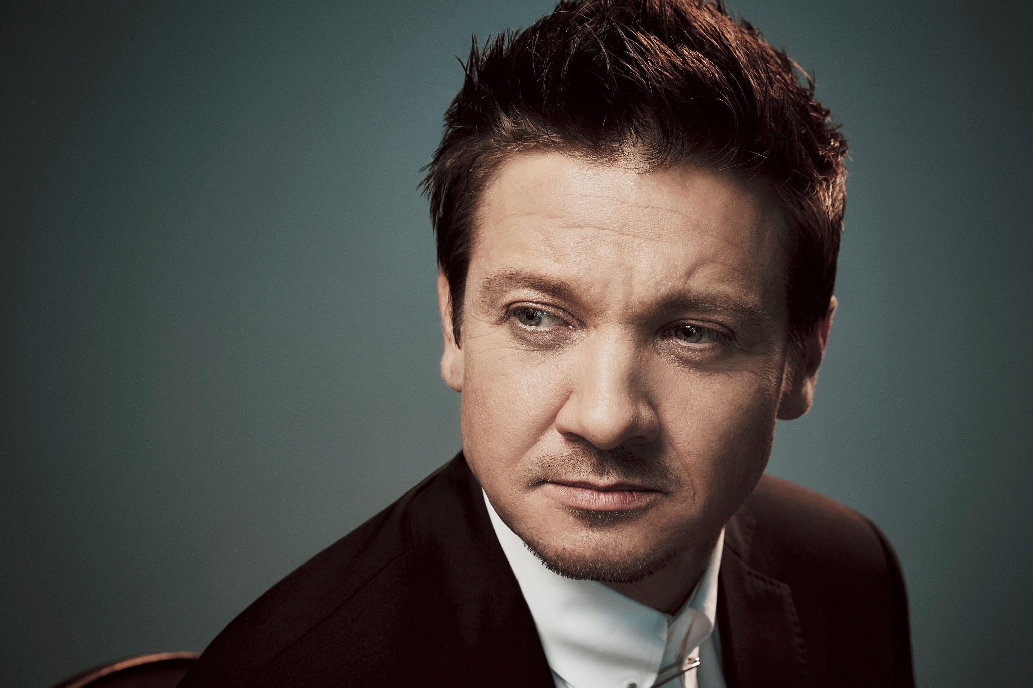 Jeremy Renner, HD Wallpaper, Background Image, 2050x1370 HD Desktop