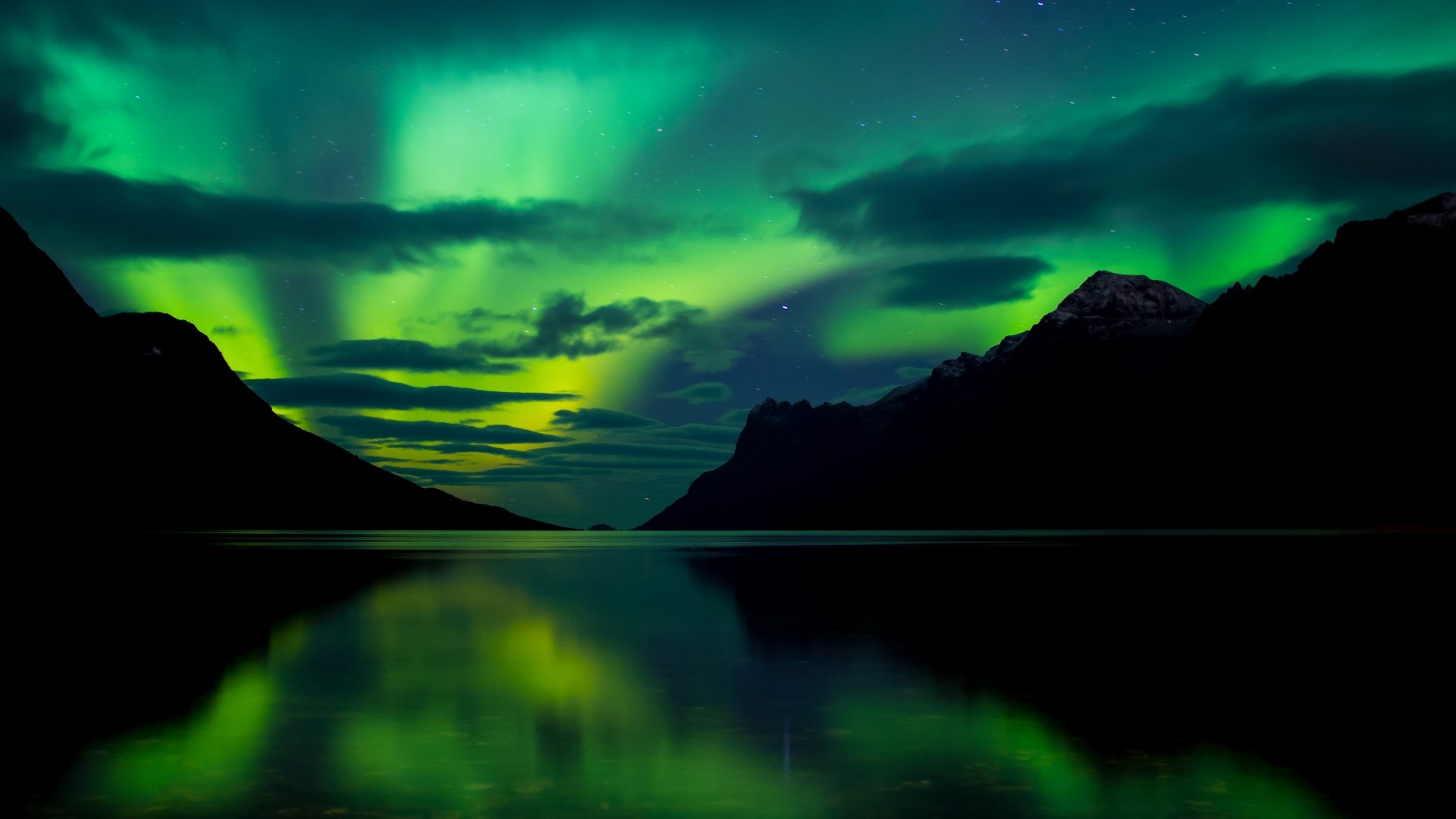 Great Bear Lake, Aurora lake, Sarah Mercado, Wallpapers, 1920x1080 Full HD Desktop