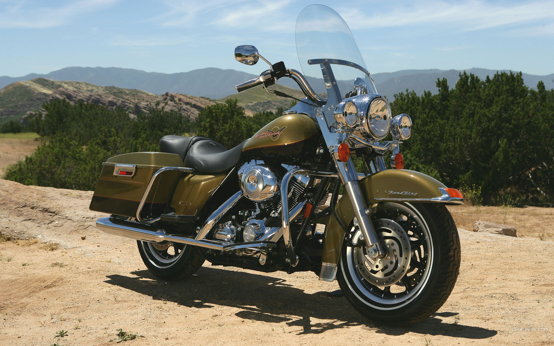 Harley-Davidson Road King, Harley Davidson road, King wallpaper, 1920x1200 HD Desktop
