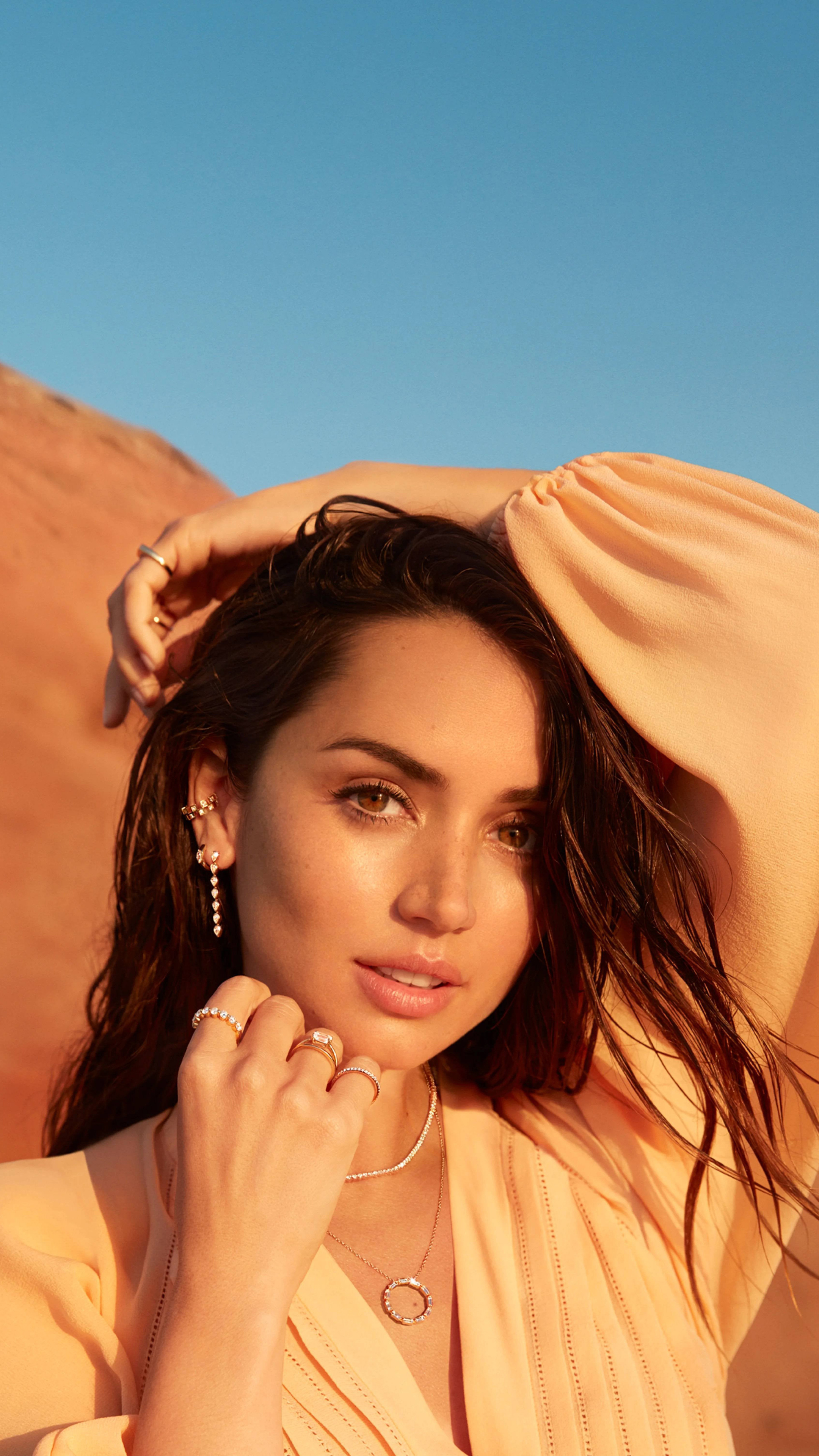 Ana de Armas, 10k wallpapers, Sony Xperia, HD images, 2160x3840 4K Phone