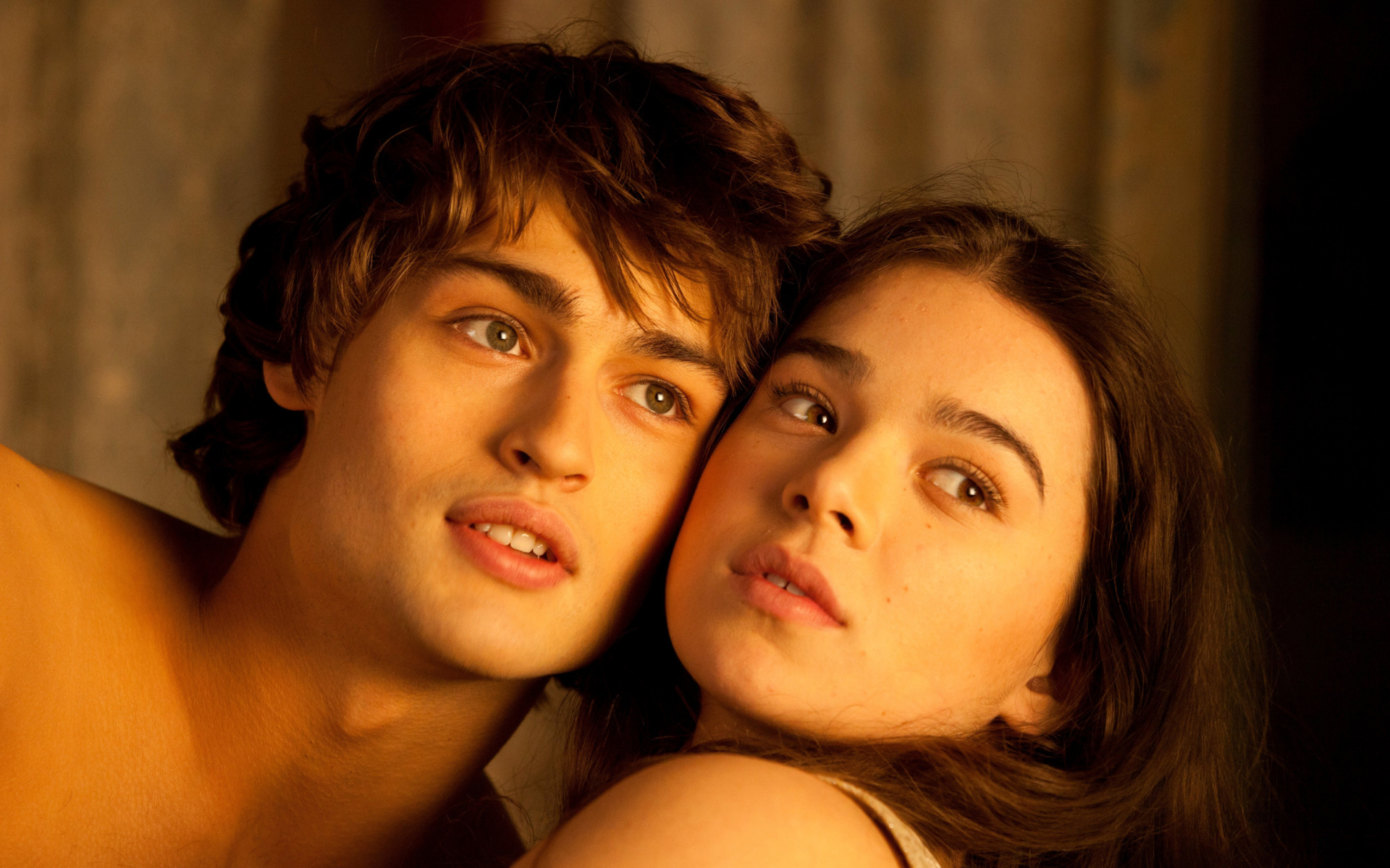 Romeo + Juliet, Hailee Steinfeld, Douglas Booth, Widescreen wallpaper, 1920x1200 HD Desktop