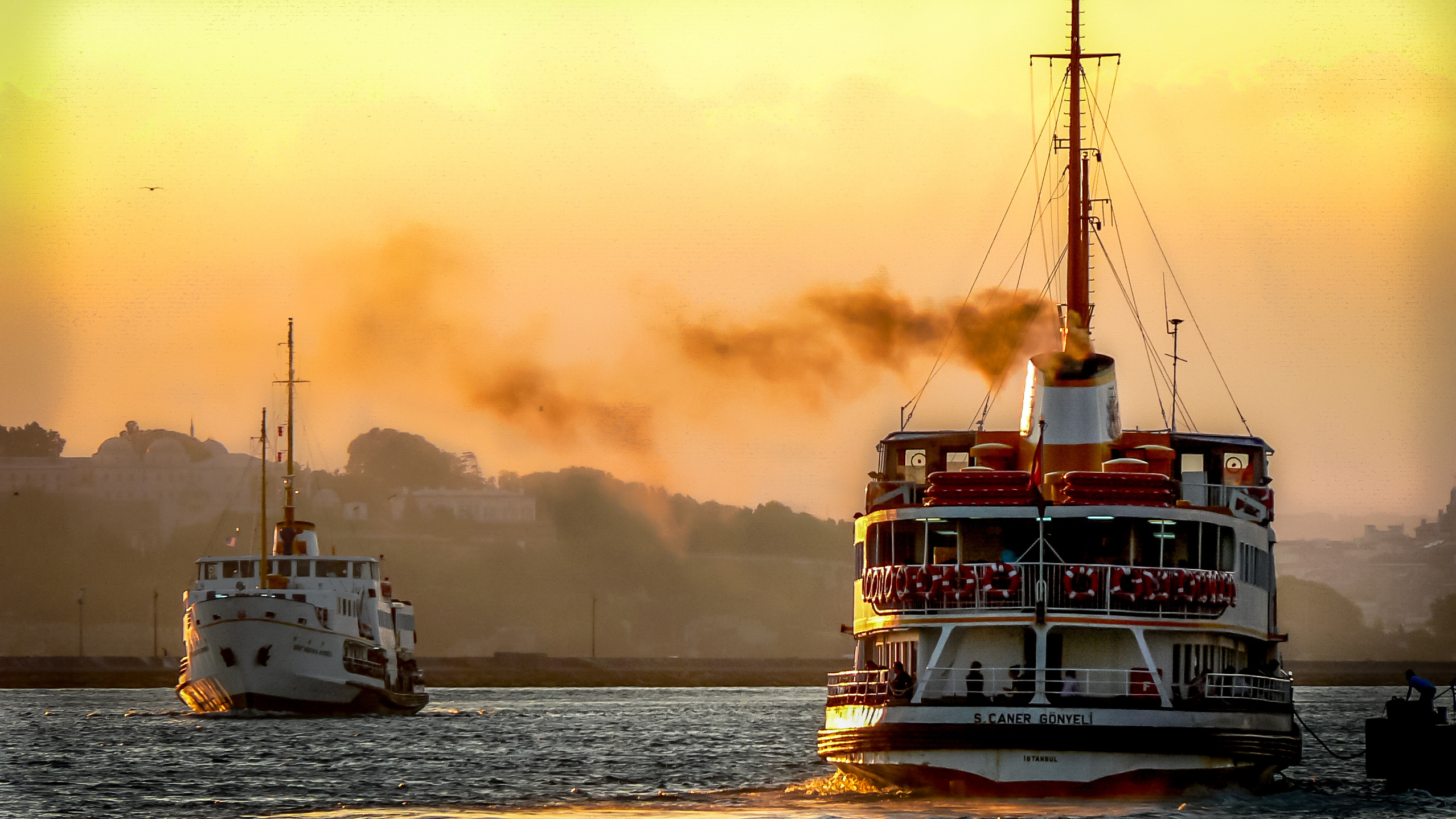 Ferry wallpaper, Turkey boat, Istanbul Bosphorus, HD backgrounds, 2560x1440 HD Desktop