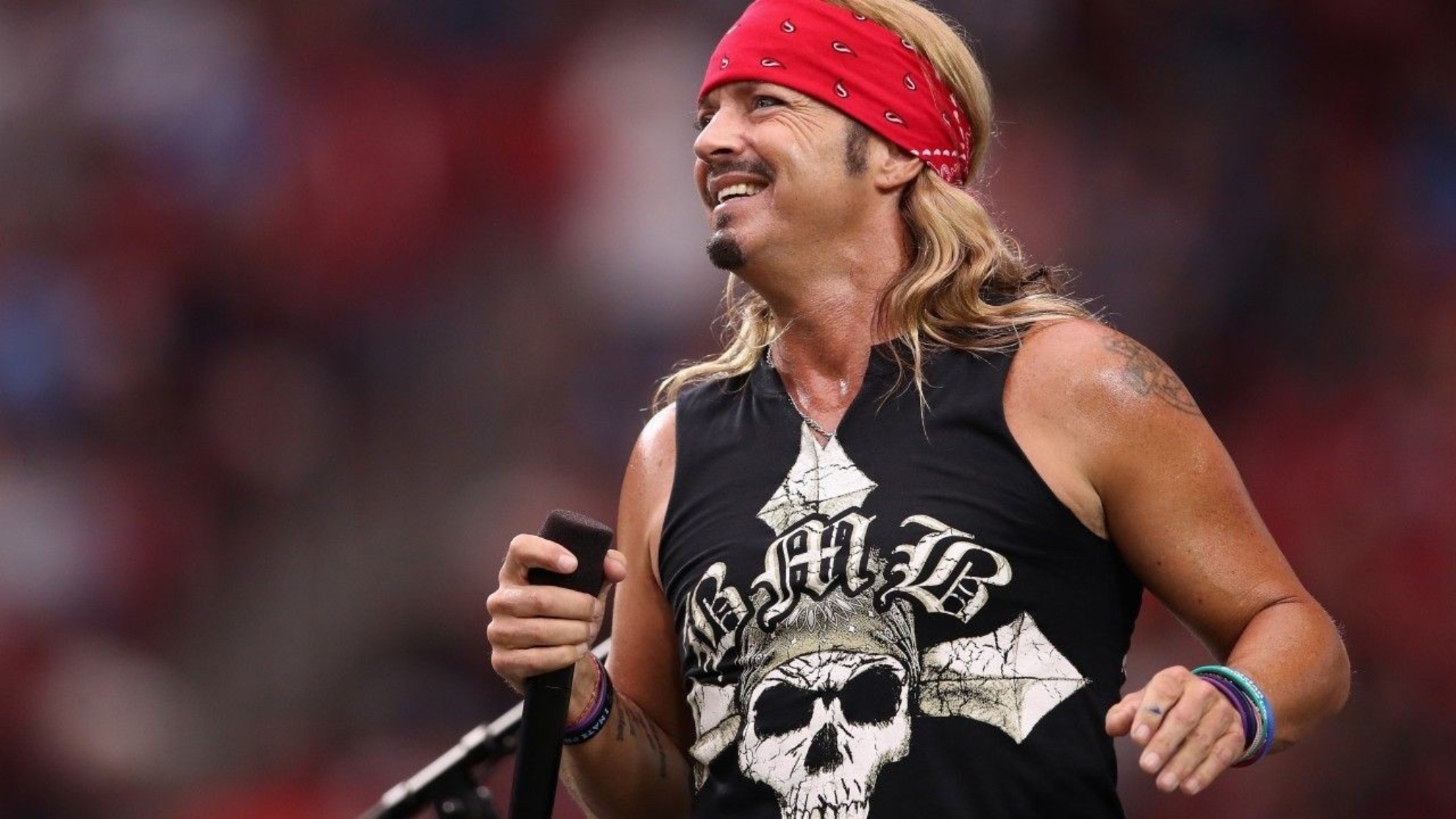 Bret Michaels health scare, Hospitalization news, Nashville incident, Spanish news coverage, 1980x1120 HD Desktop