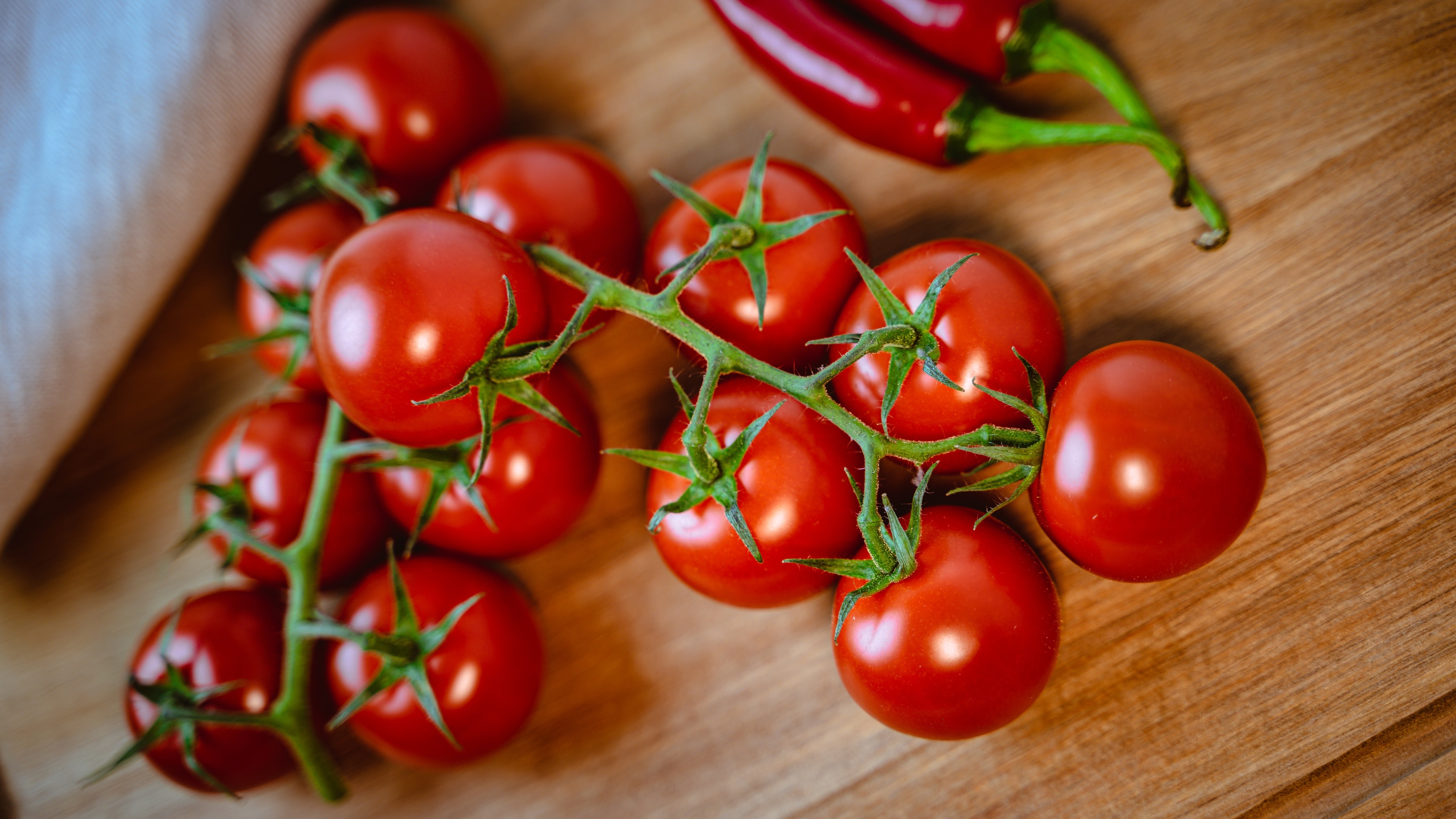 Rich red hue, Close-up shot, Fresh ingredient, Culinary inspiration, 3840x2160 4K Desktop