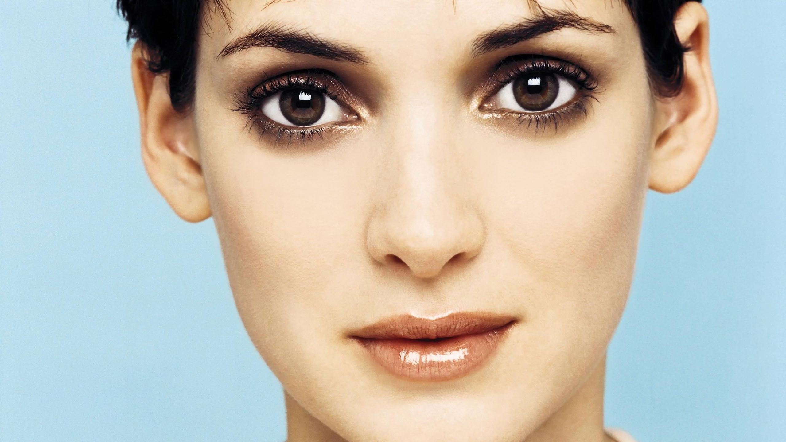 Winona Ryder, Movie roles, Iconic actress, Celebrity, 2560x1440 HD Desktop