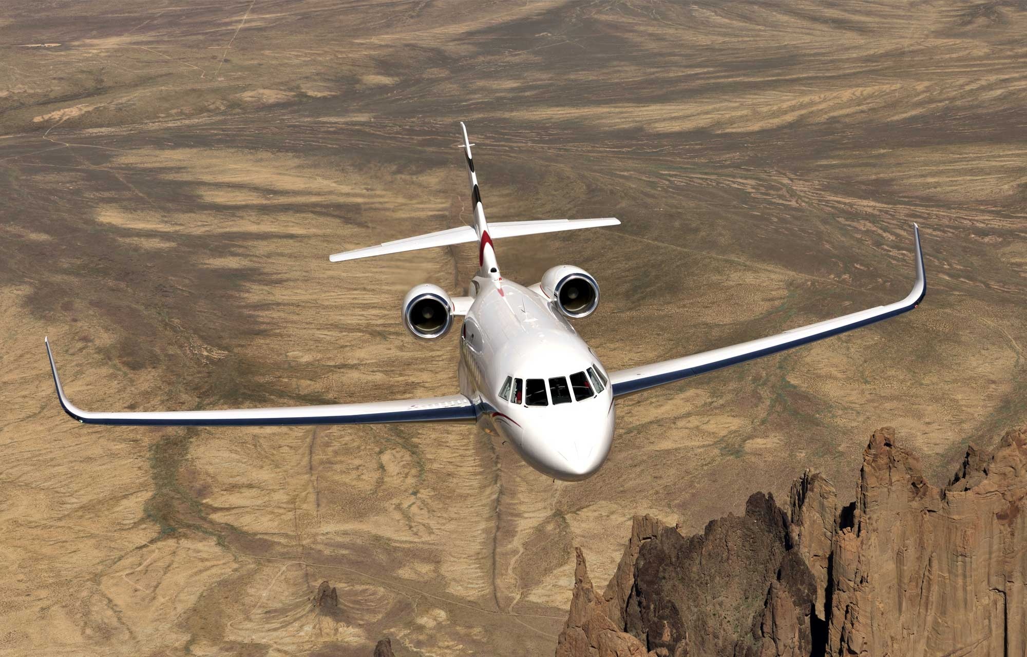 Falcon 2000 LX, Brochure, Performance, Operating costs, 2000x1280 HD Desktop