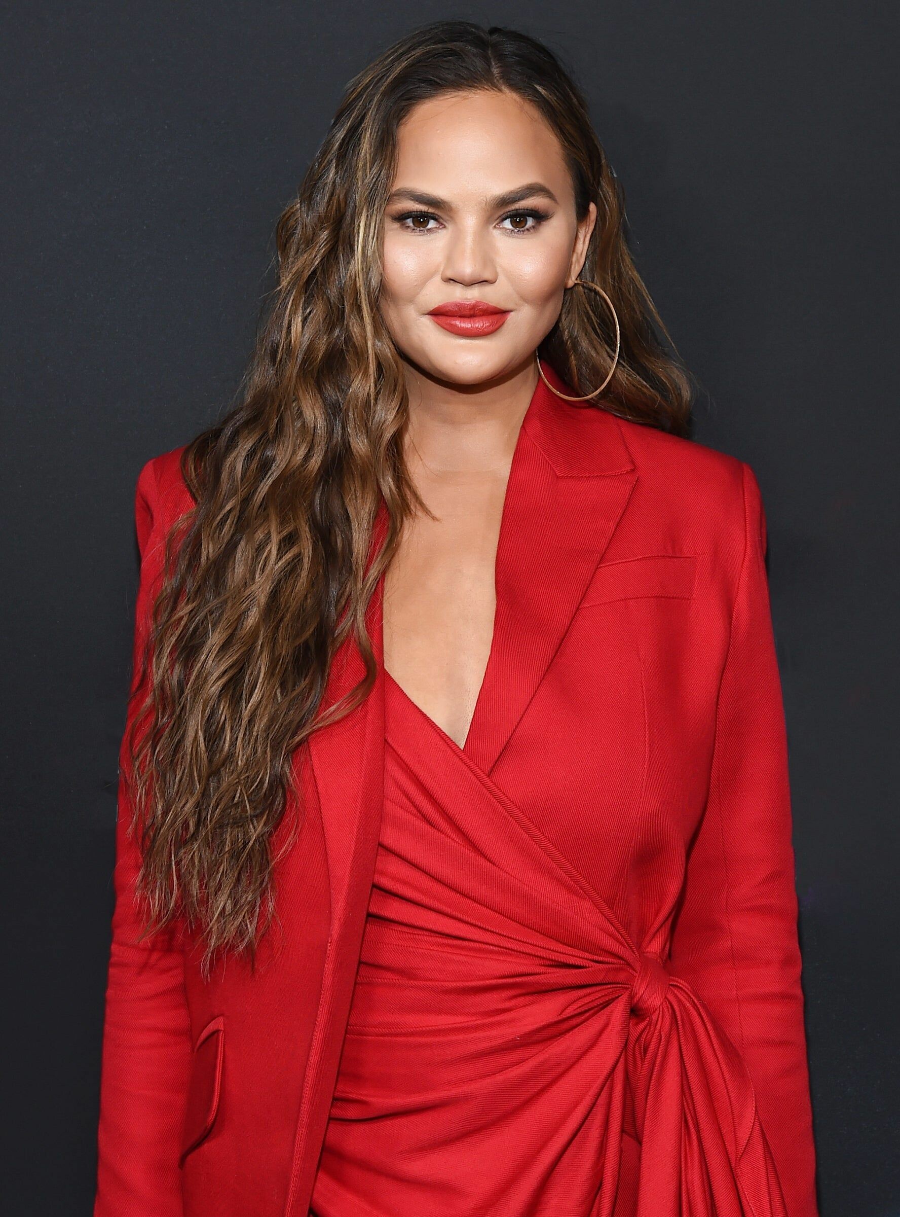 Chrissy Teigen, Celebs, Versatile talent, Celebrity inspiration, 1780x2400 HD Phone