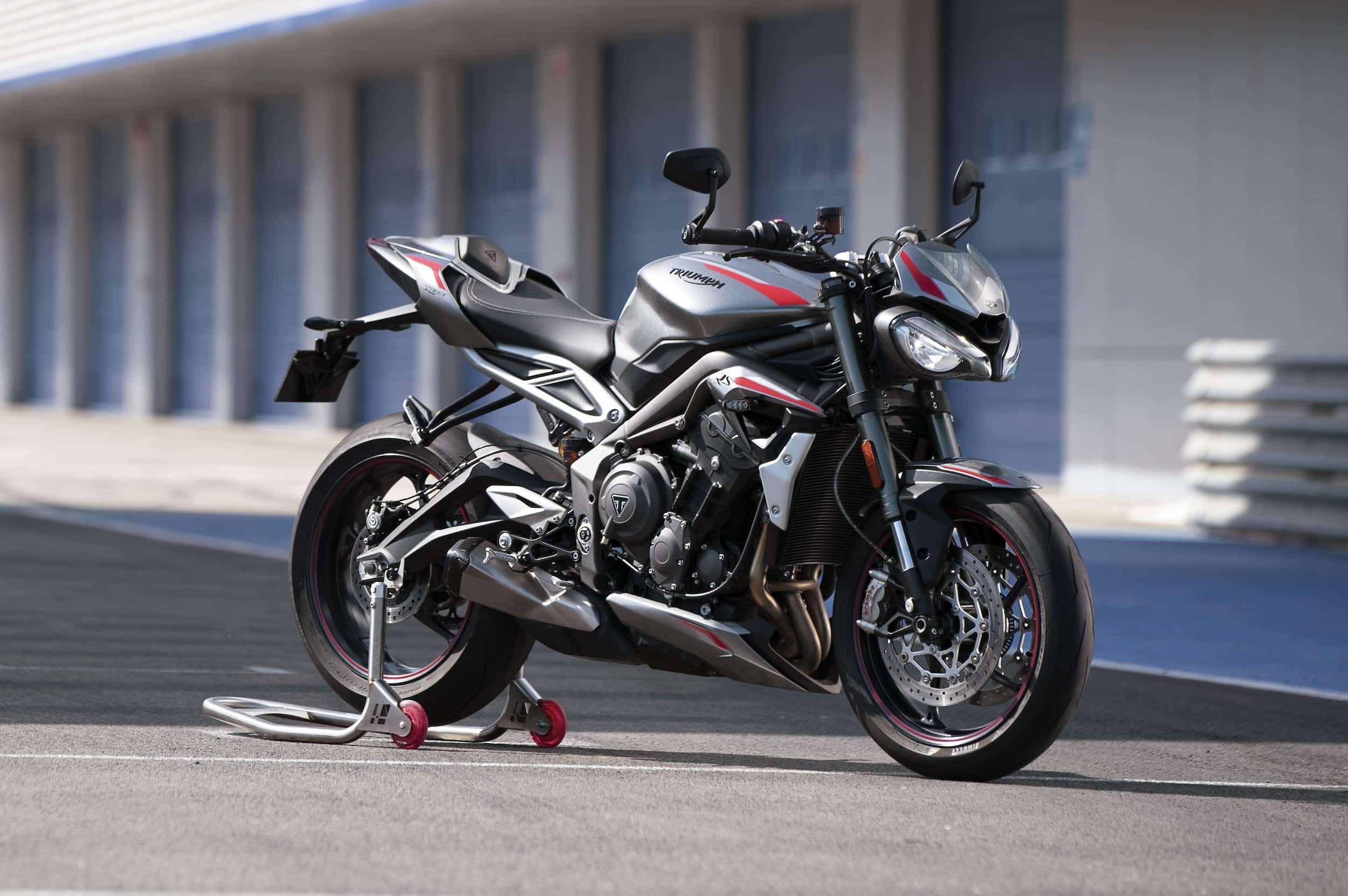 Triumph Street Triple RS, Chasing lightness, Model guide, Performance evolution, 2500x1670 HD Desktop