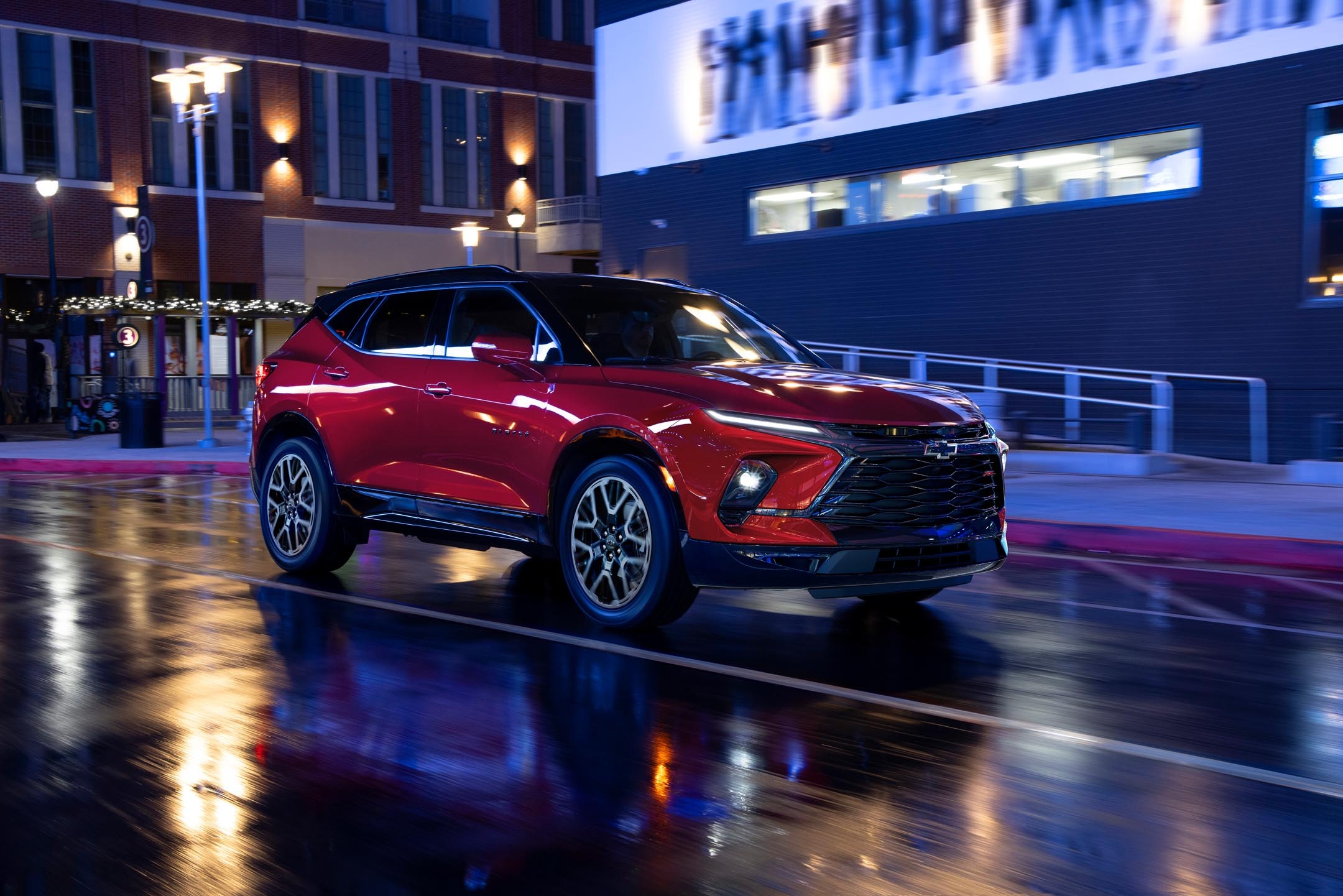Chevrolet Blazer, Refreshed design, Bigger screen, Sophisticated taillights, 2160x1450 HD Desktop