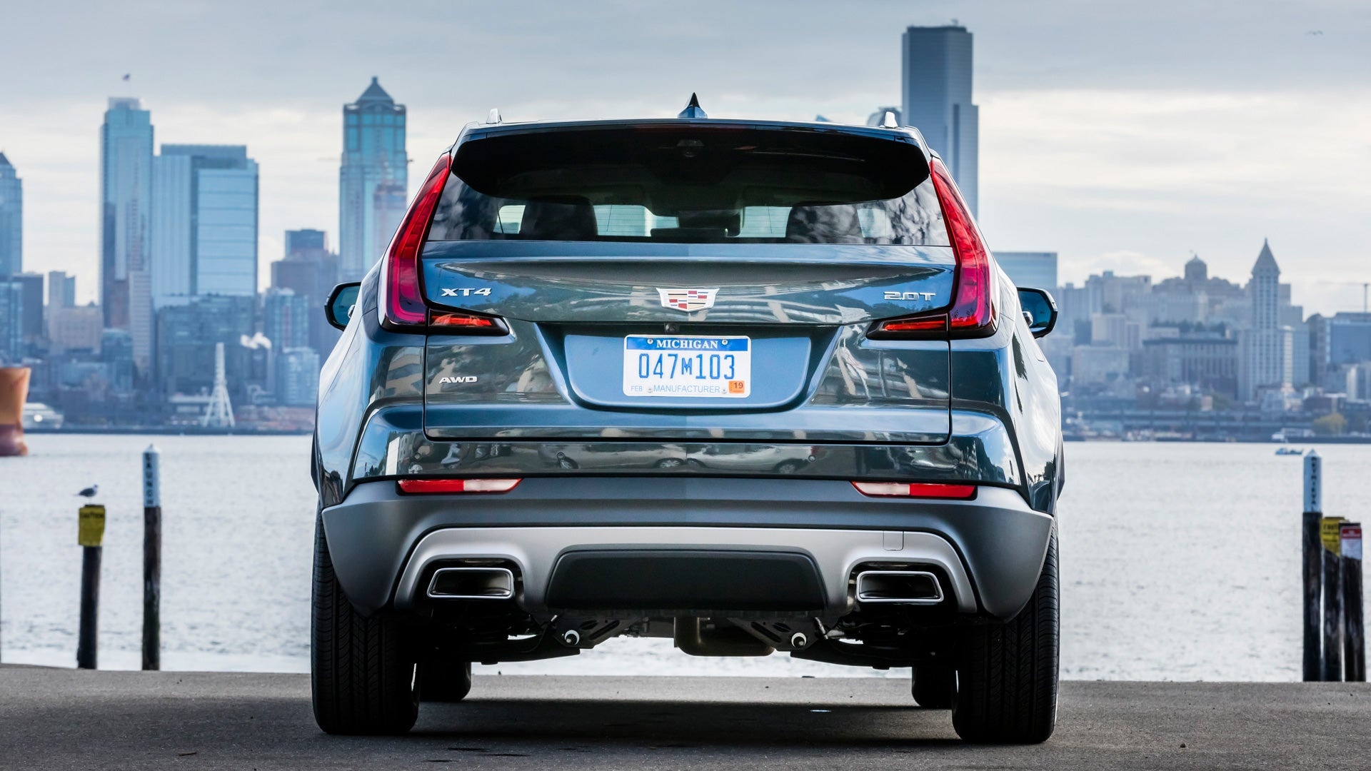Cadillac XT4, SUV with spaciousness, Exceptional legroom, Comfortable seating, 1920x1080 Full HD Desktop