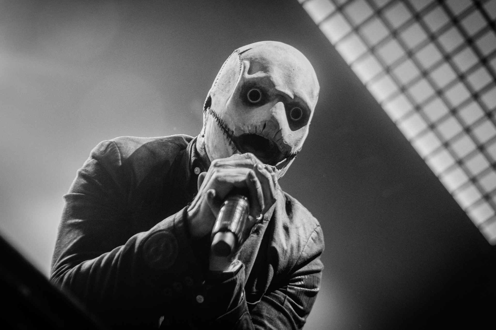 Corey Taylor, stitched Slipknot mask, vocal microphone, HD Desktop wallpaper