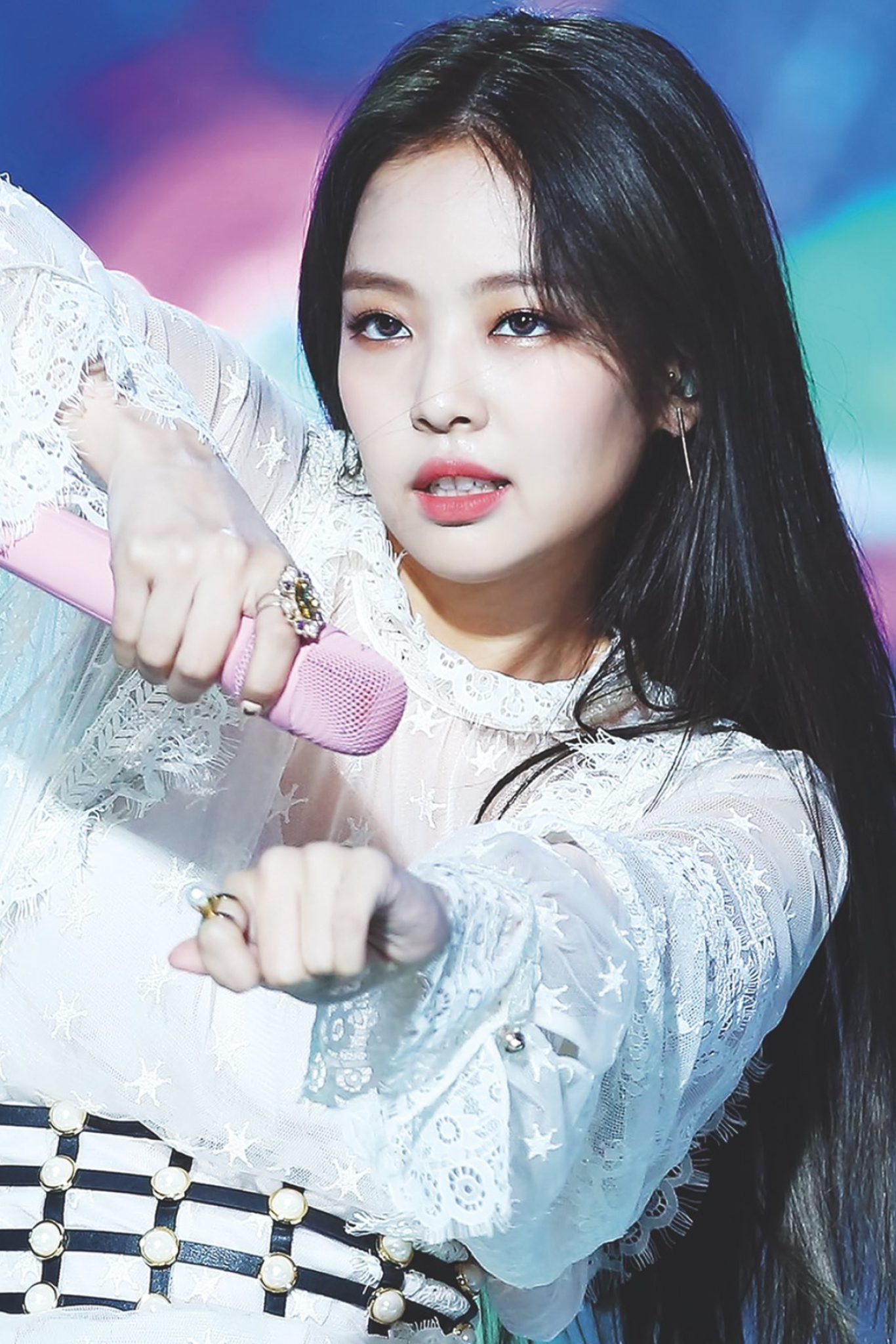 Jennie Kim, pink microphone, white lace dress, HD Phone wallpaper