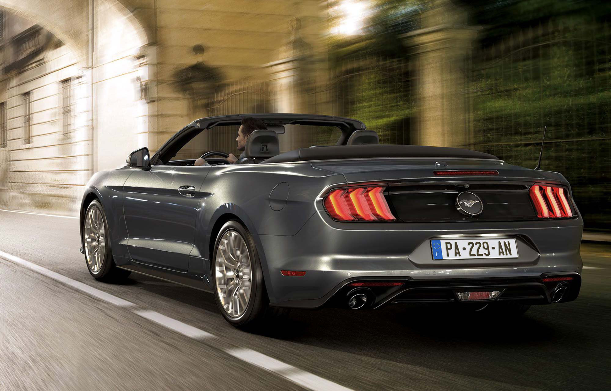 Convertible 2018, Mustang Wallpaper, 2000x1280 HD Desktop