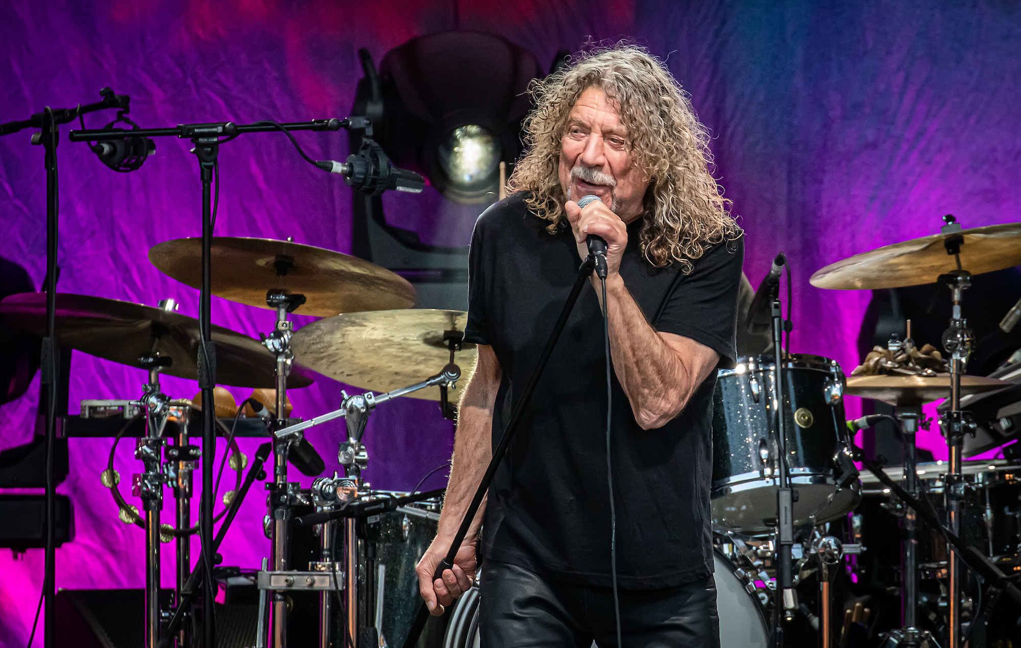 Robert Plant heritage bands, Musical nostalgia, Evolving music scene, Plant's candid words, 2000x1270 HD Desktop