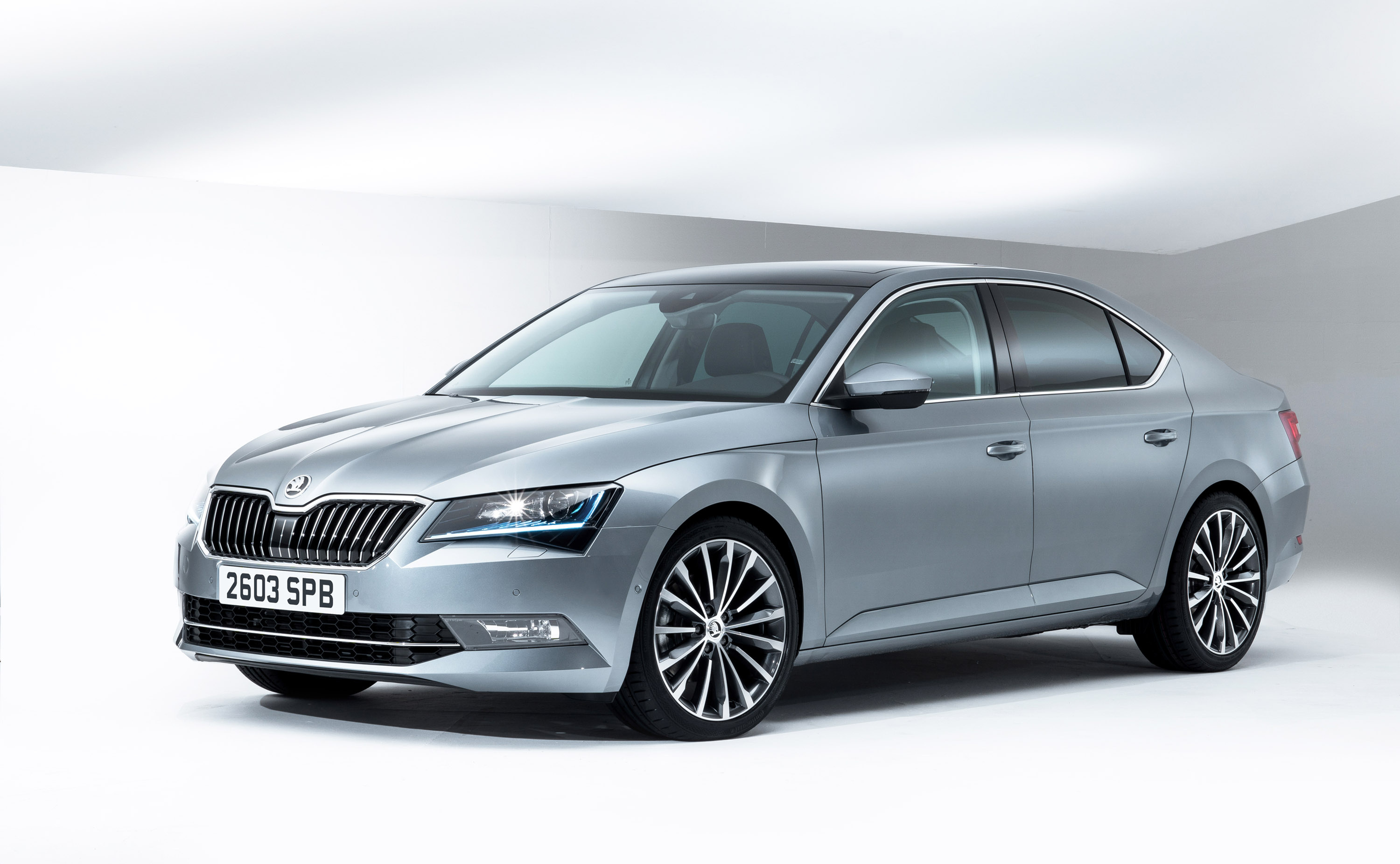 SE Business Edition, Skoda Superb Wallpaper, 3000x1860 HD Desktop