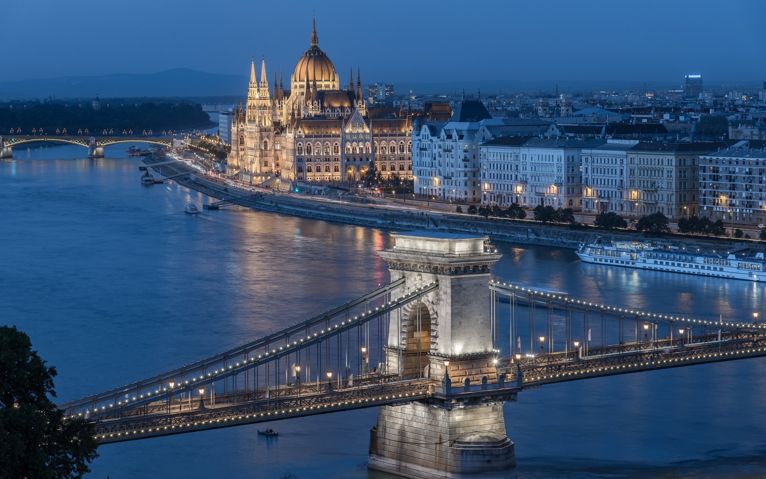 Danube River, Hungary Wallpaper, 2560x1600 HD Desktop