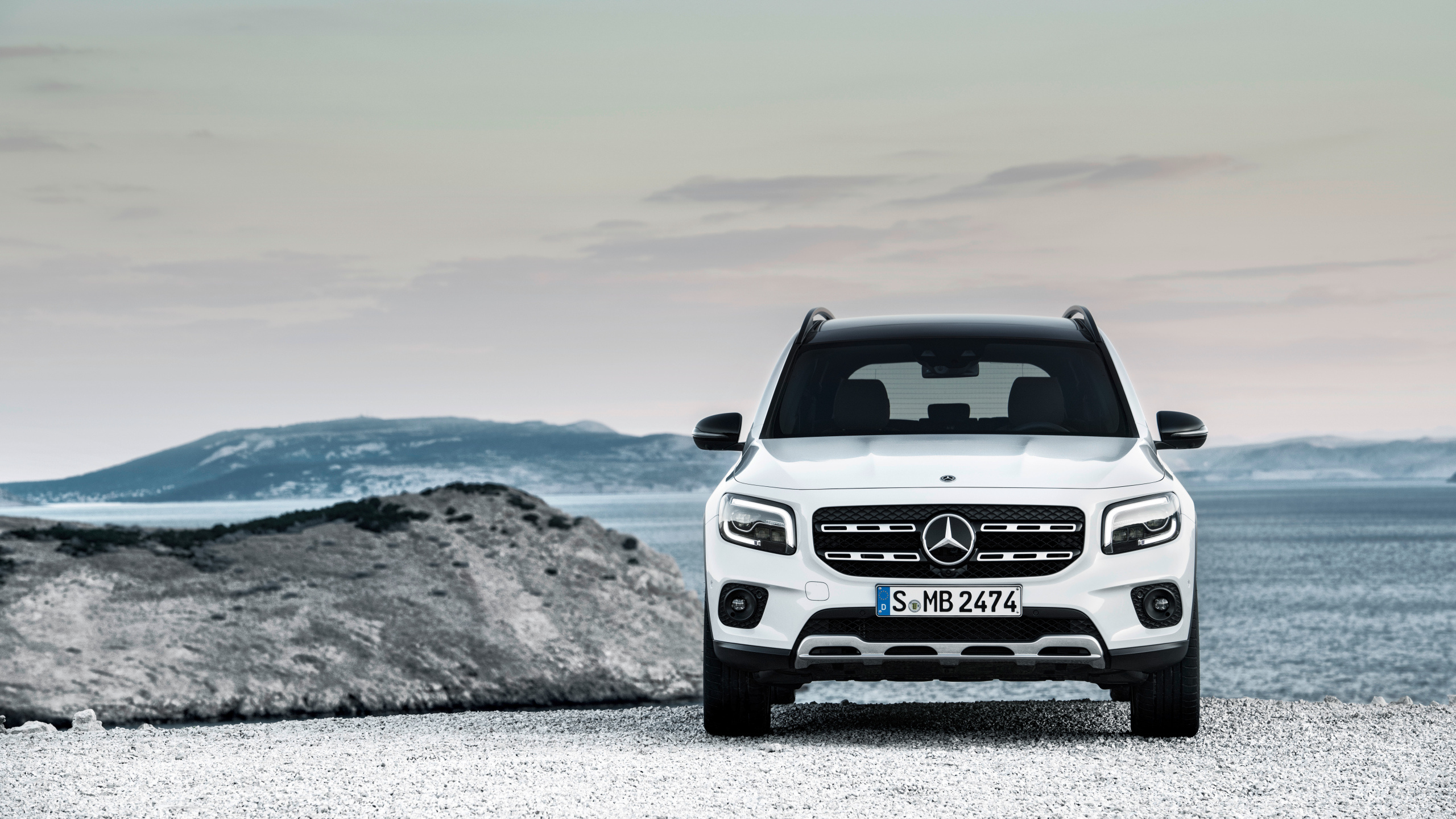 Mercedes-Benz GLB, Desktop wallpaper, 2560x1440 HD Desktop